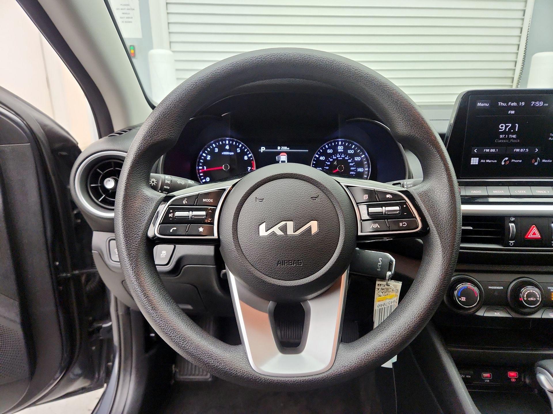 Thumbnail: 2024 Kia Forte - 10