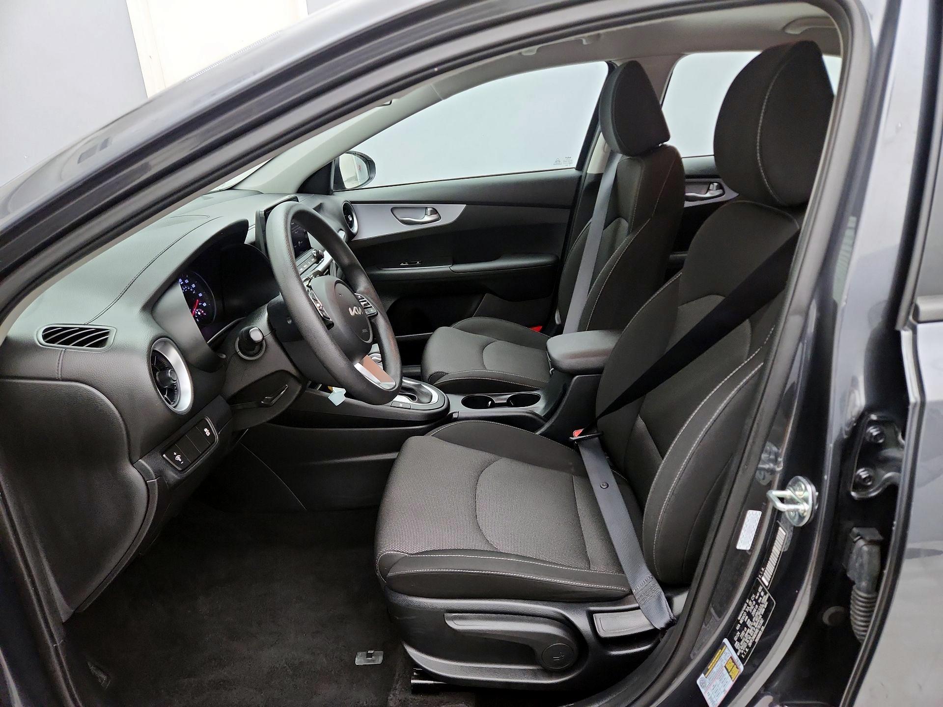 Thumbnail: 2024 Kia Forte - 11