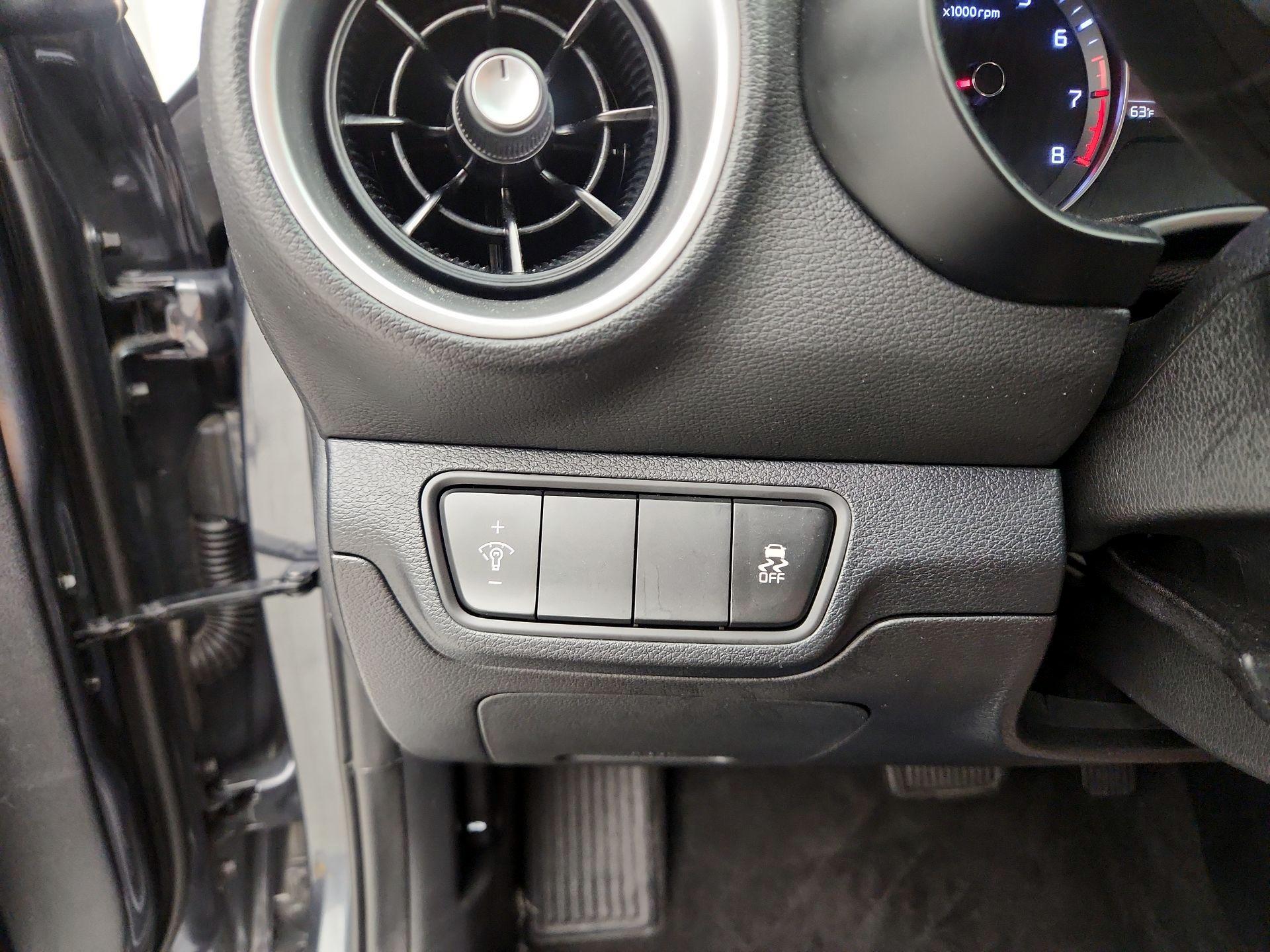 Thumbnail: 2024 Kia Forte - 13