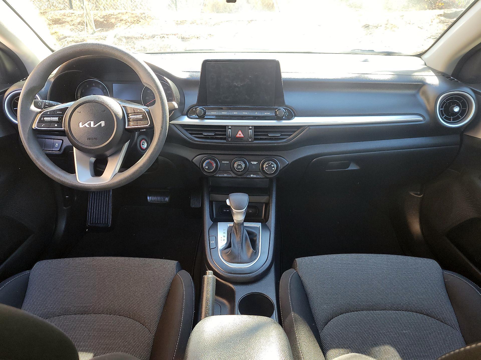 Thumbnail: 2024 Kia Forte - 8