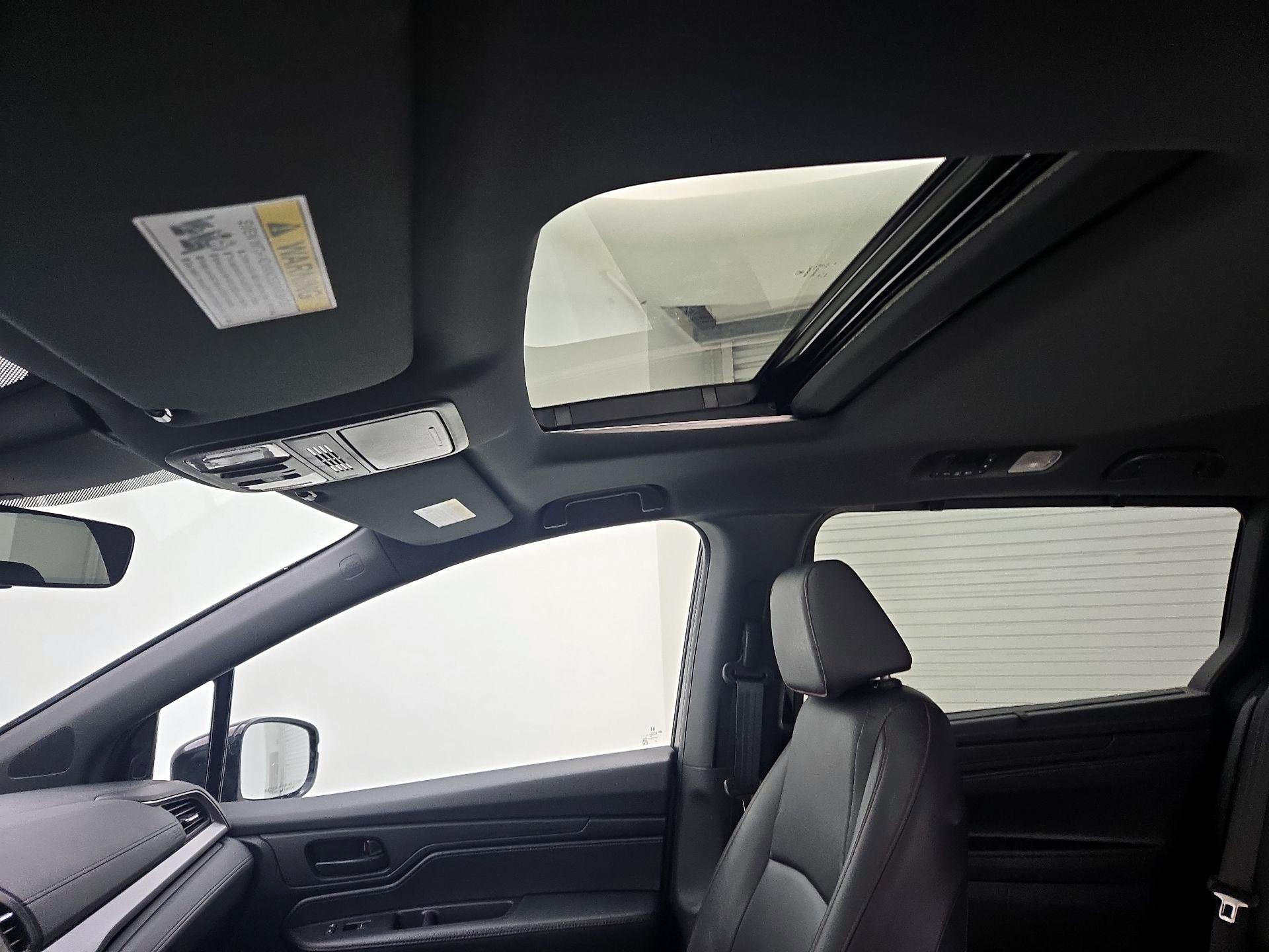 Thumbnail: 2023 Honda Odyssey - 19