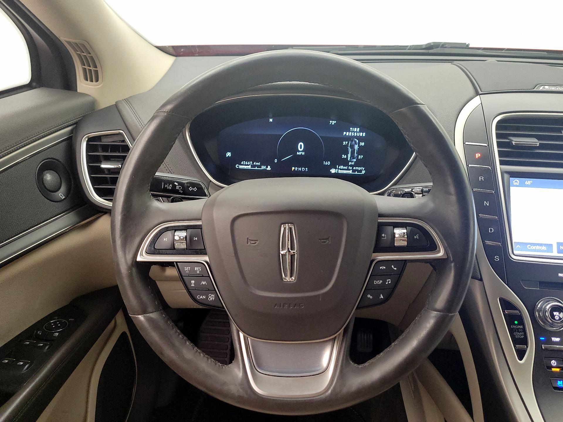 Thumbnail: 2020 Lincoln Nautilus - 10