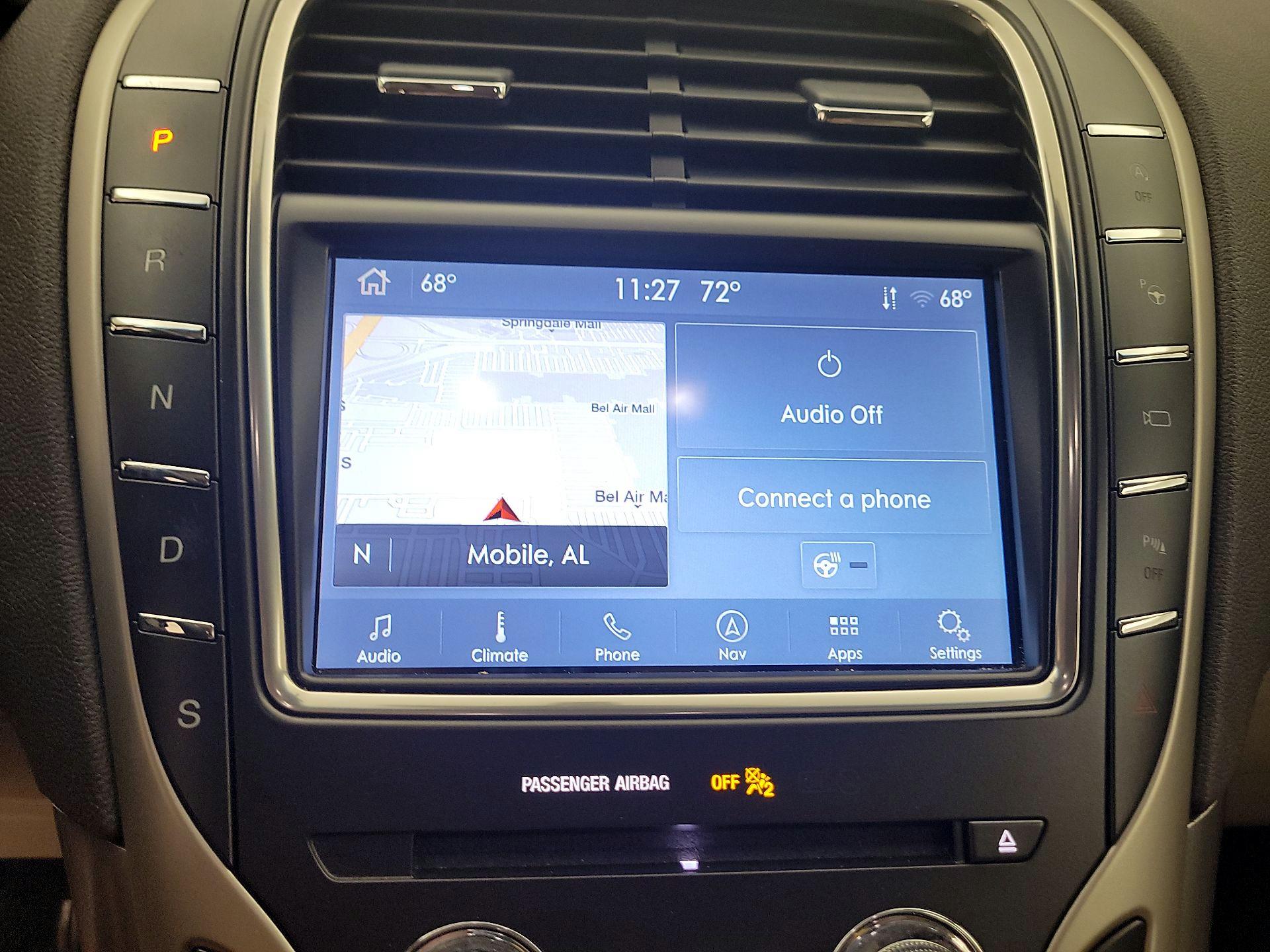 Thumbnail: 2020 Lincoln Nautilus - 16