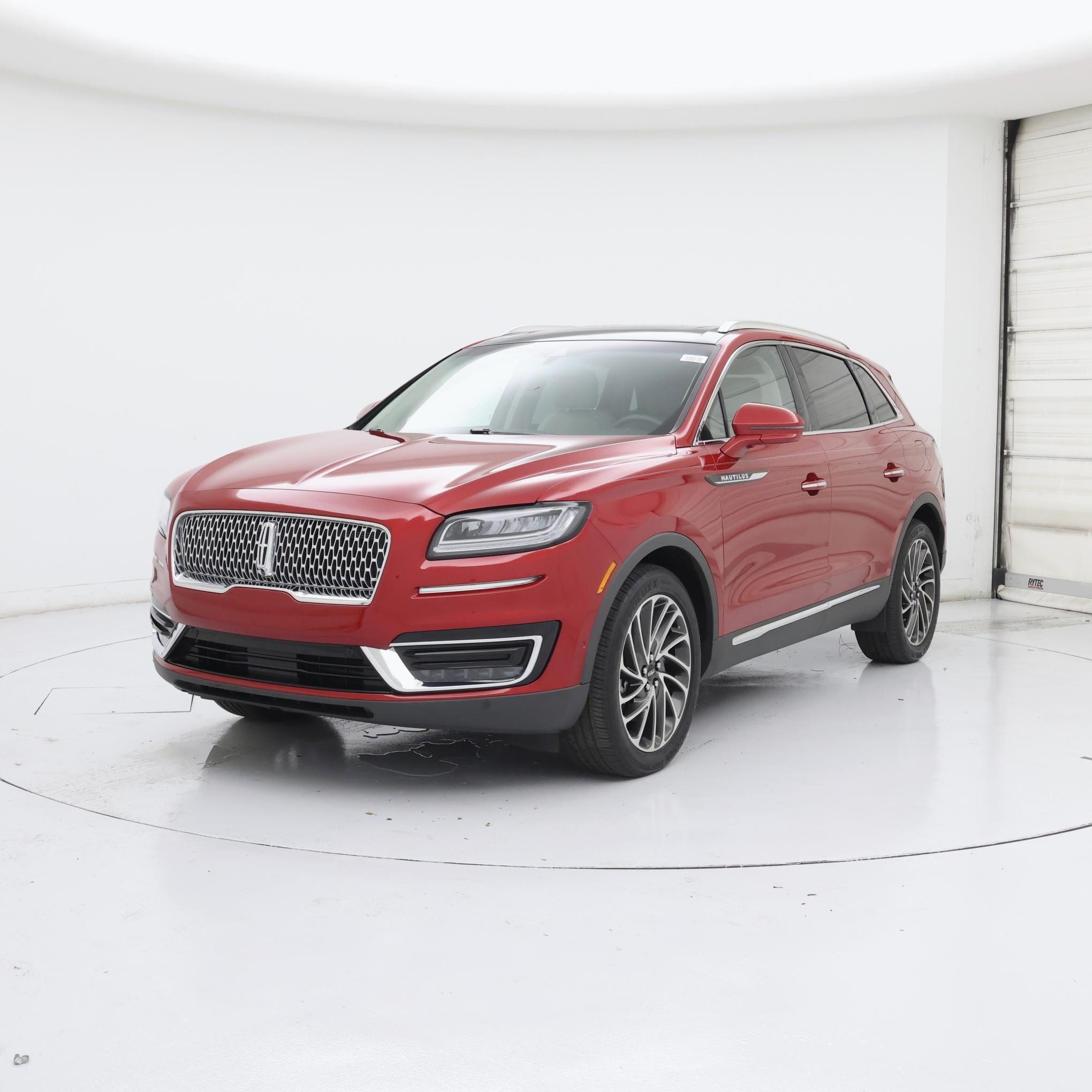 Thumbnail: 2020 Lincoln Nautilus - 4