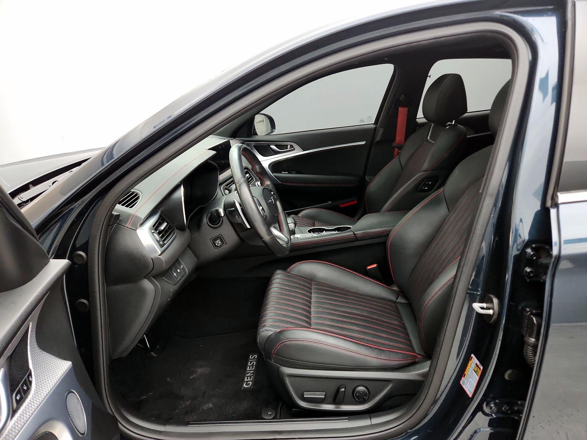 Thumbnail: 2023 Genesis G70 - 11