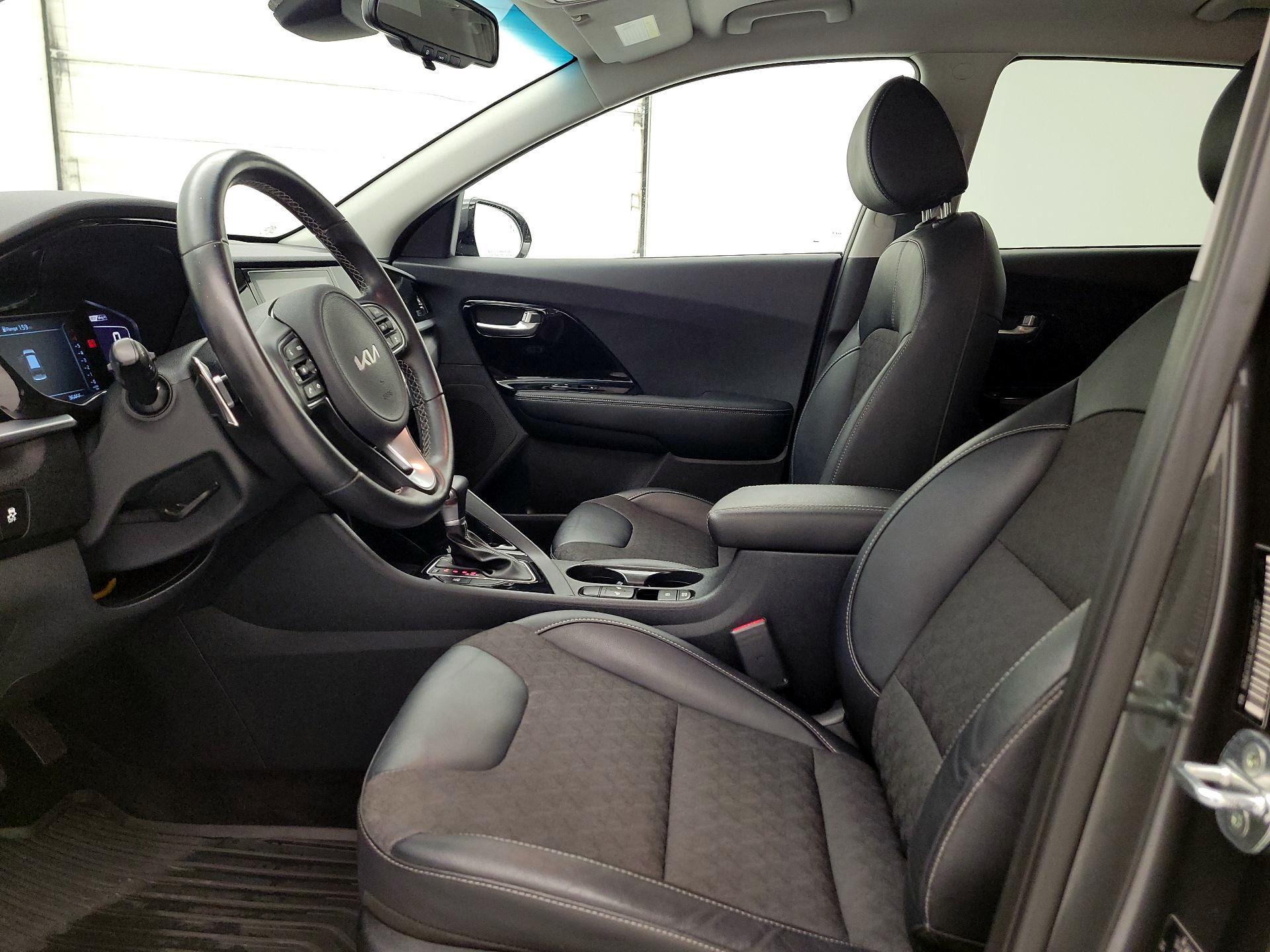 Thumbnail: 2022 Kia Niro - 11