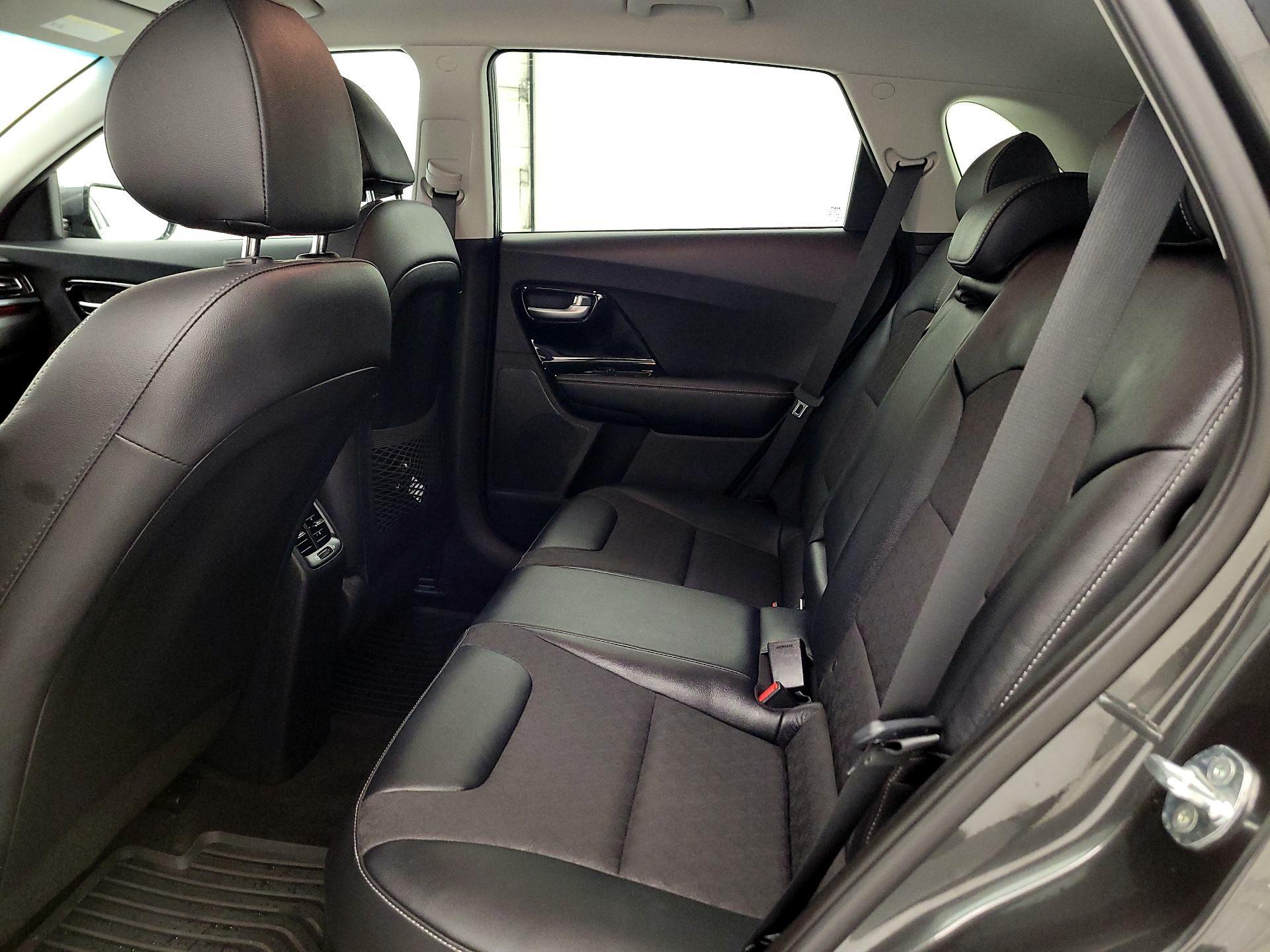 Thumbnail: 2022 Kia Niro - 19