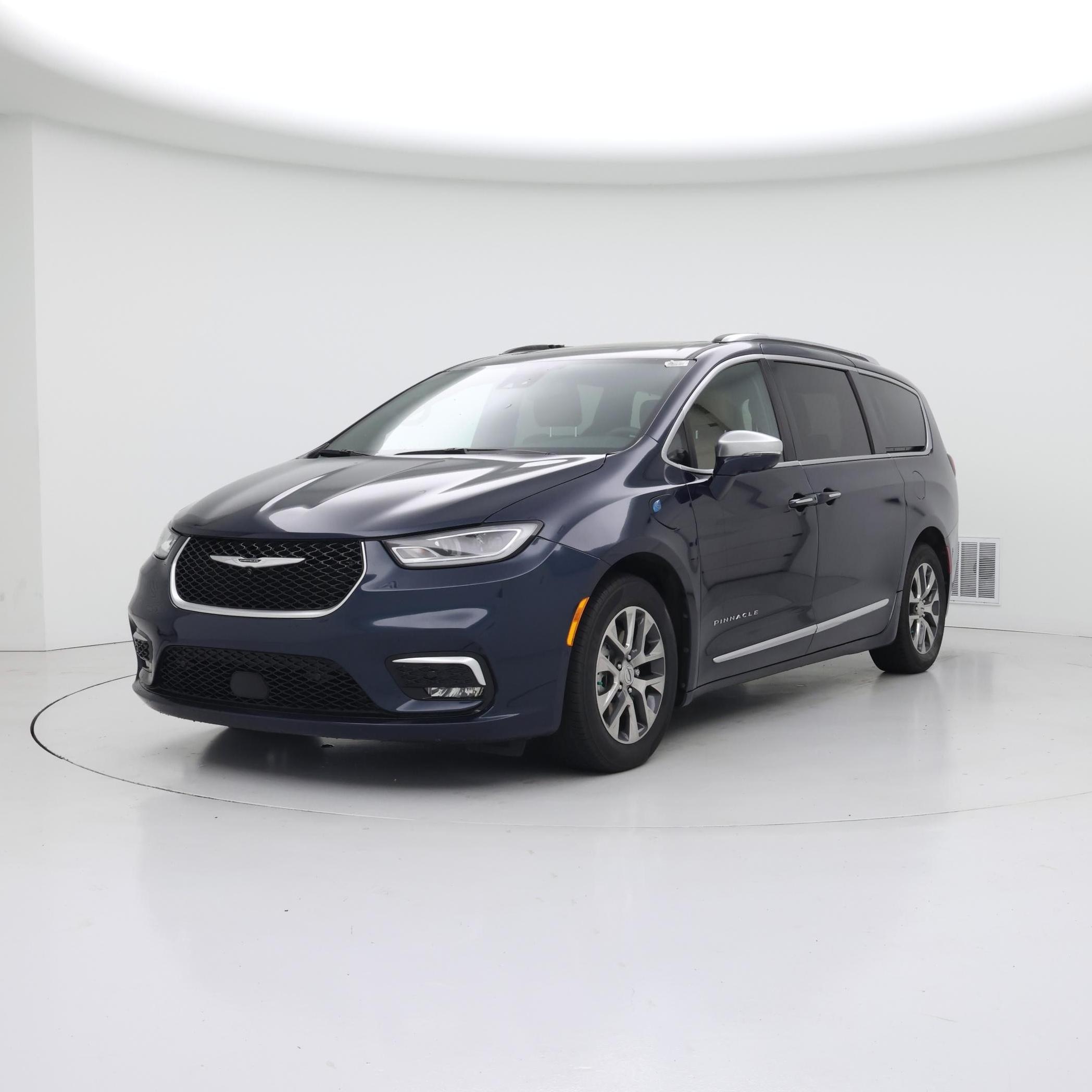 Thumbnail: 2022 Chrysler Pacifica - 4