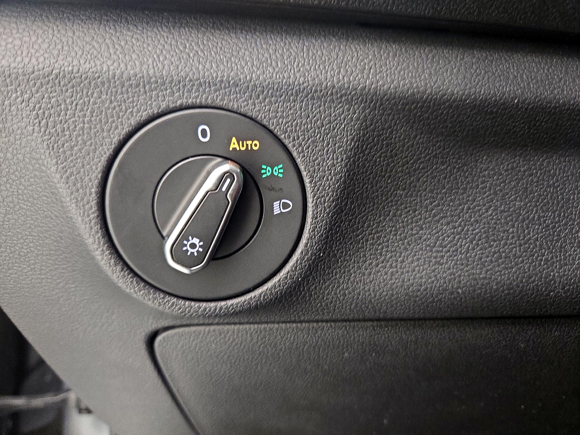 Thumbnail: 2023 Volkswagen Jetta - 13