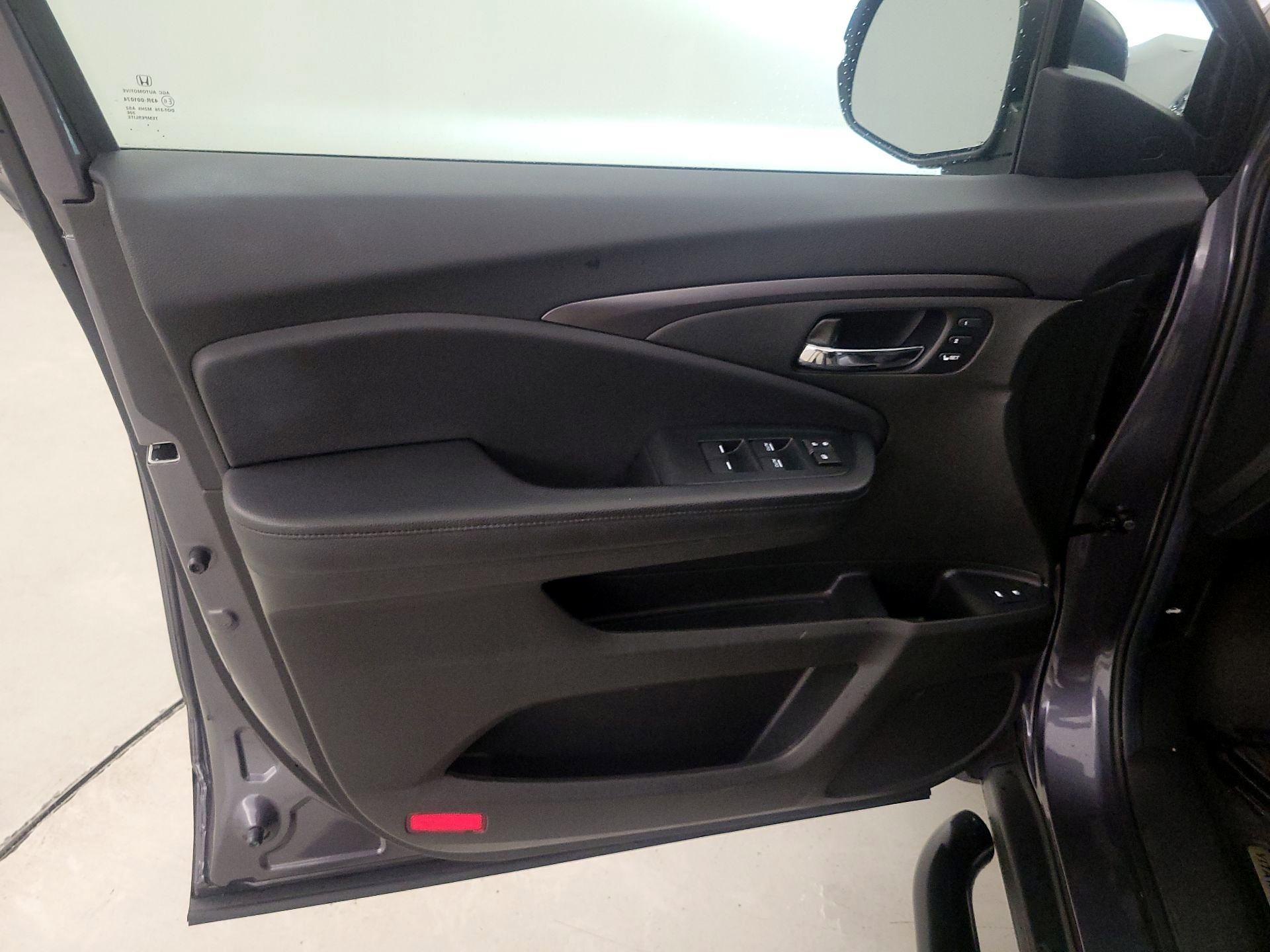 Thumbnail: 2022 Honda Pilot - 12