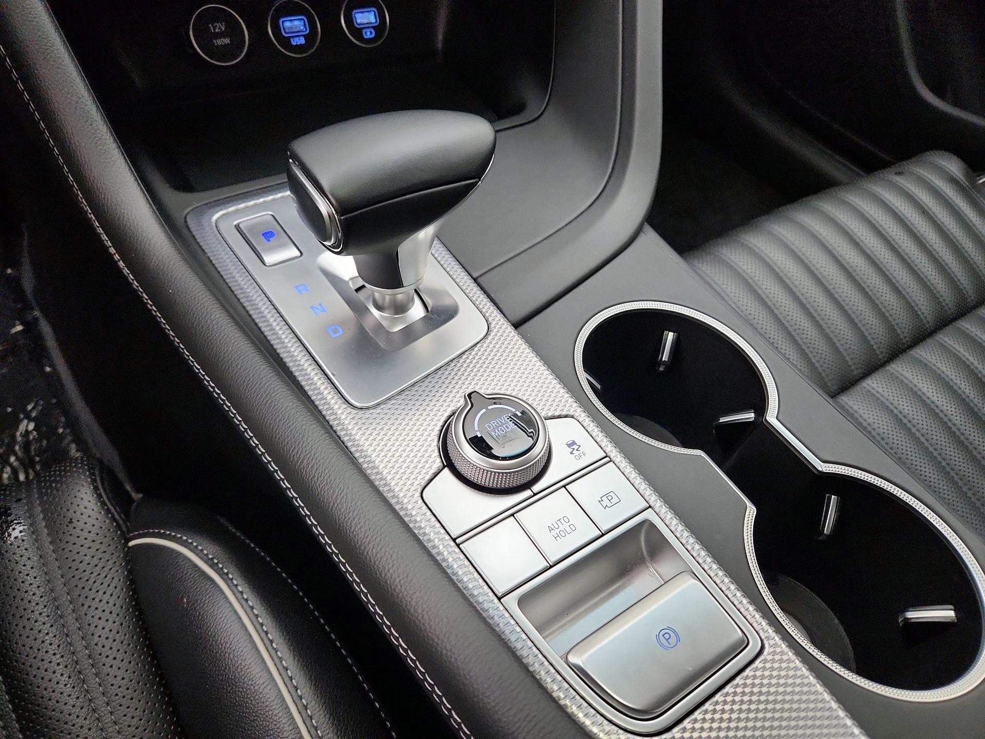 Thumbnail: 2022 Genesis G70 - 18