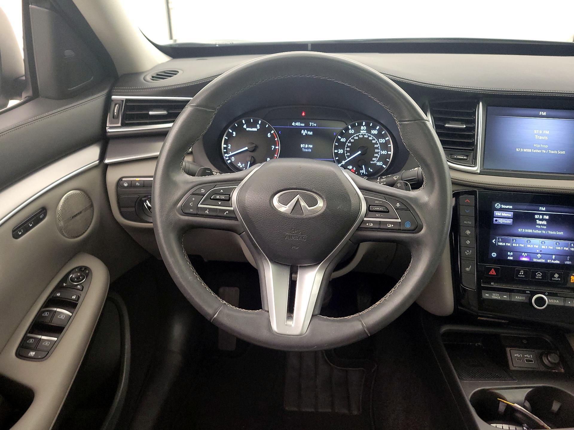 Thumbnail: 2023 INFINITI QX50 - 10