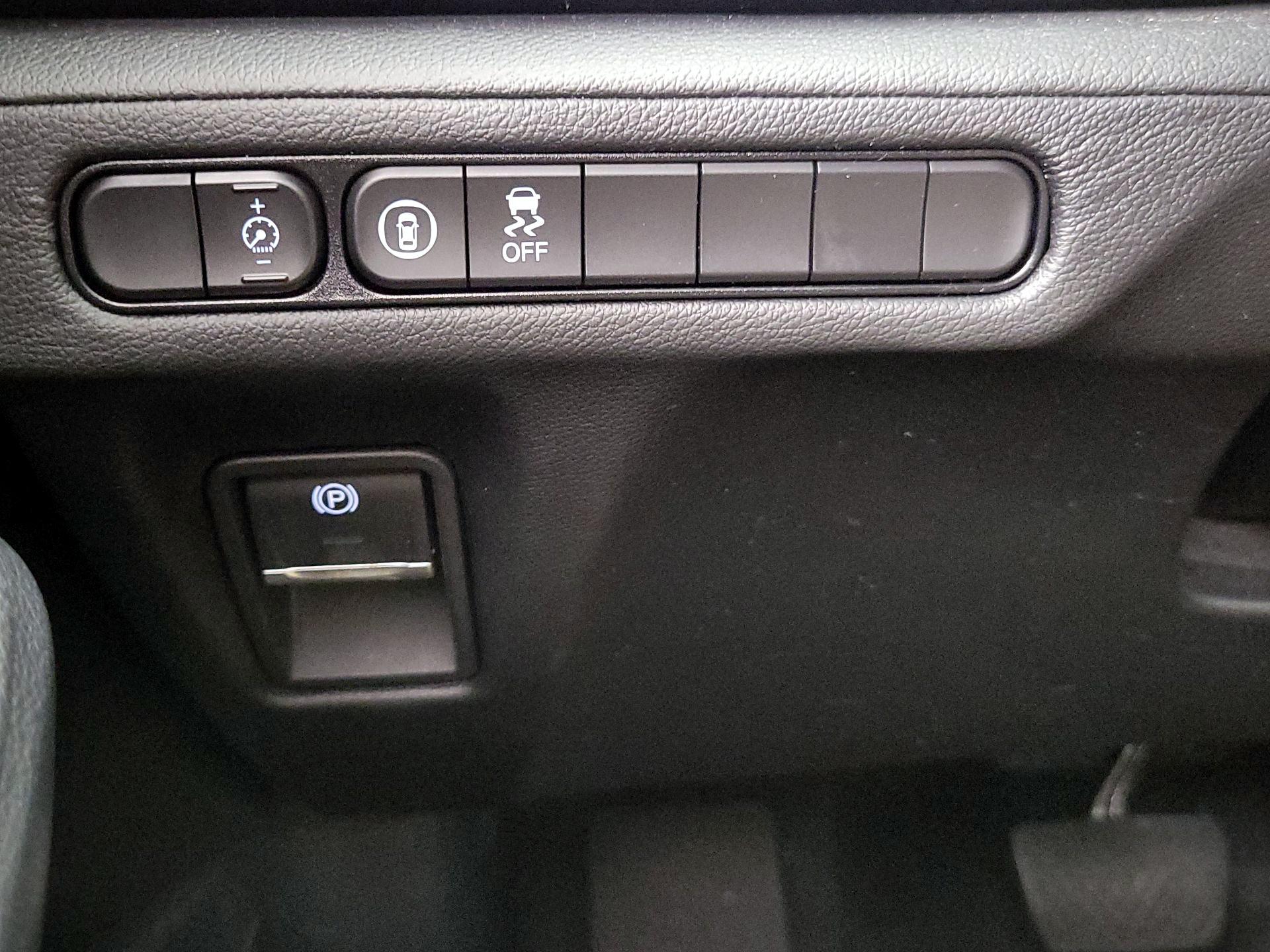 Thumbnail: 2023 Acura MDX - 13