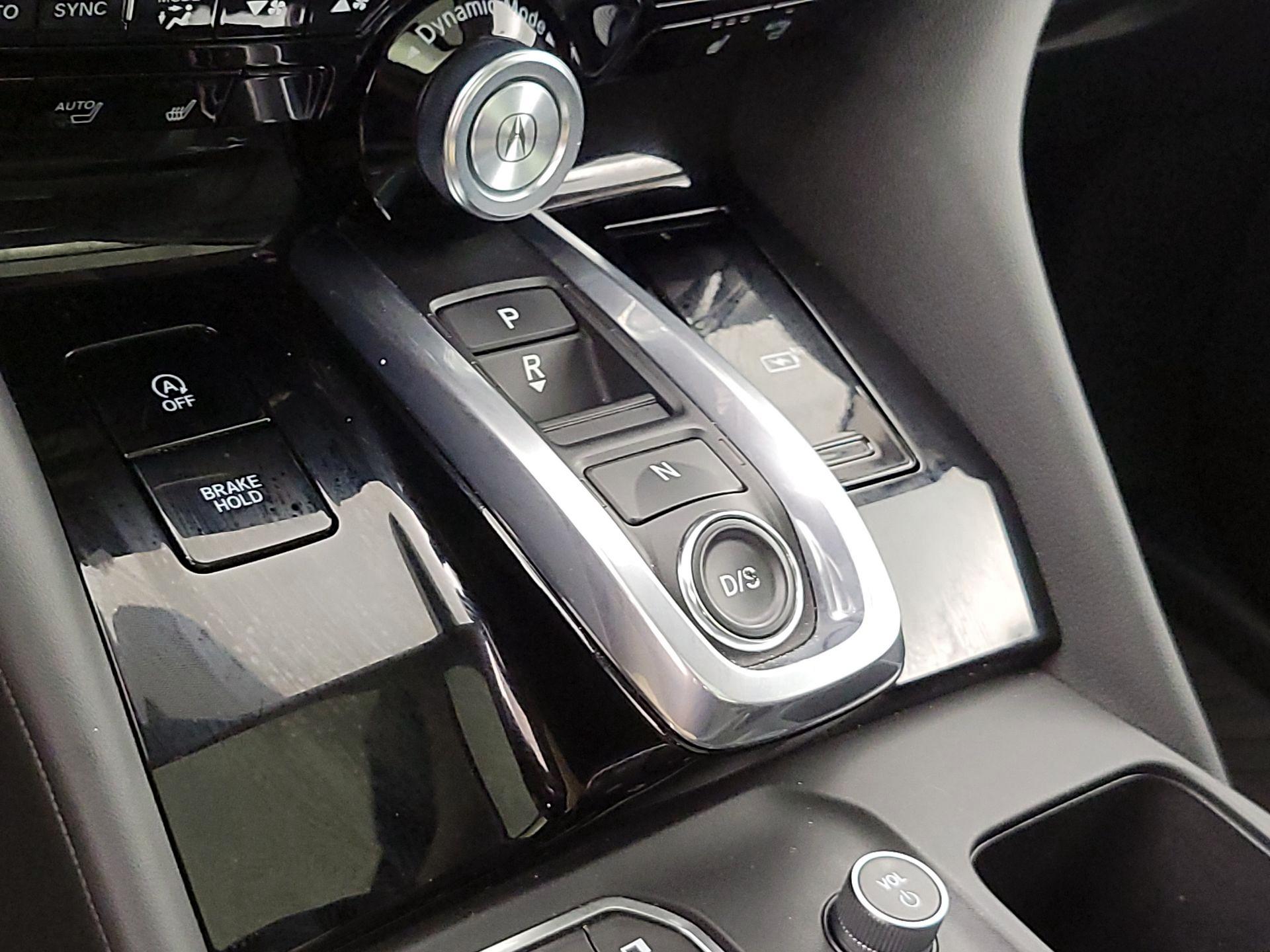 Thumbnail: 2023 Acura MDX - 17