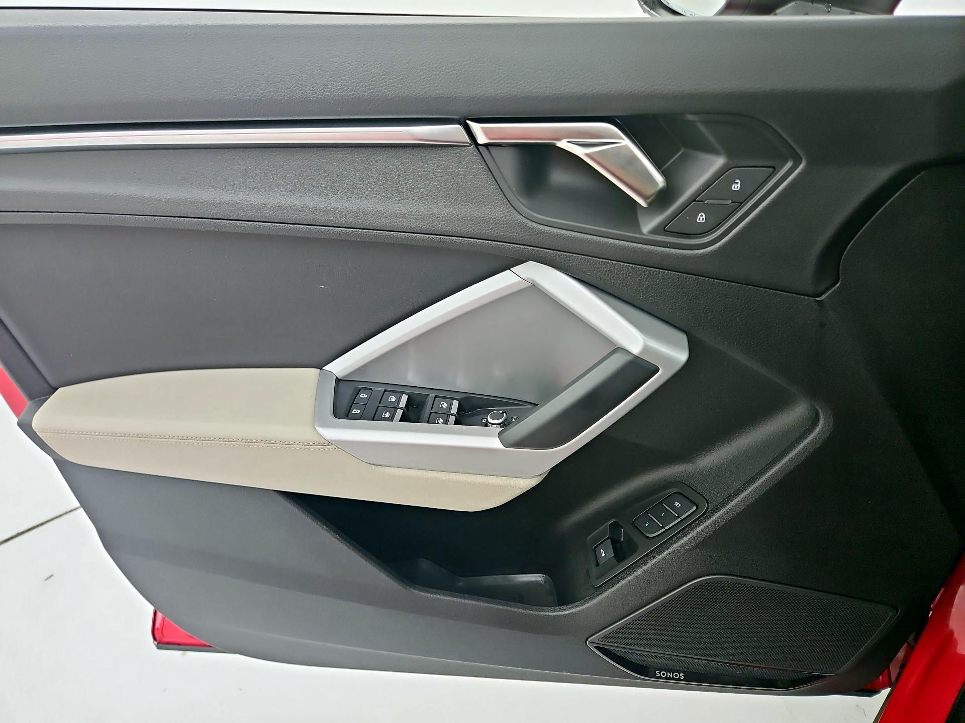 Thumbnail: 2023 Audi Q3 - 12