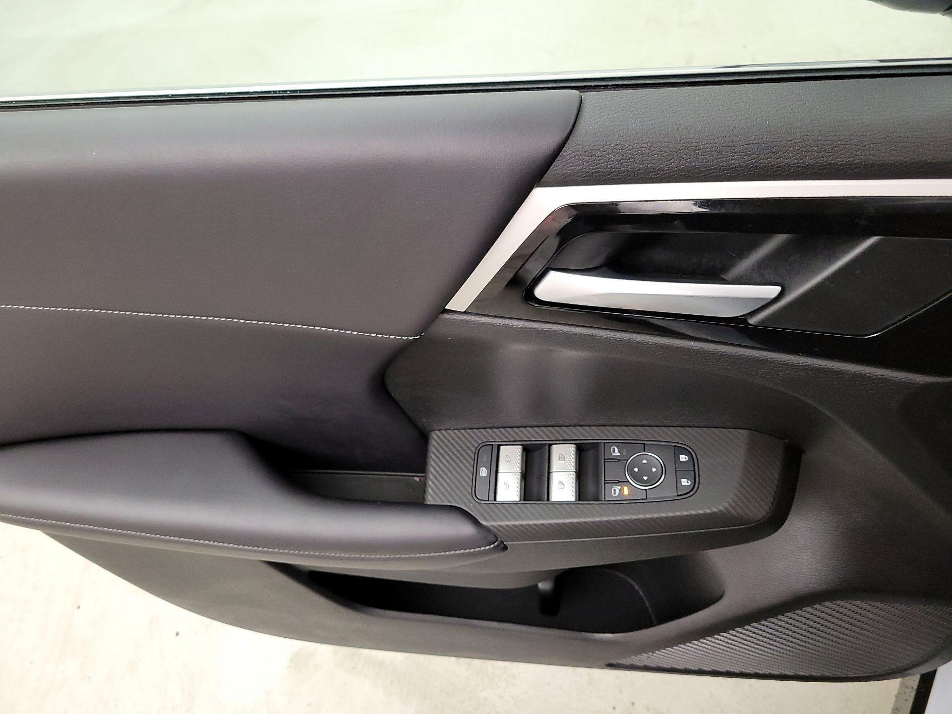 Thumbnail: 2024 Mitsubishi Outlander - 12