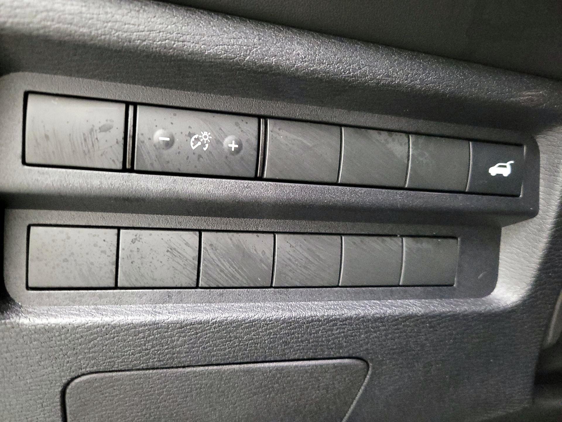 Thumbnail: 2024 Mitsubishi Outlander - 13