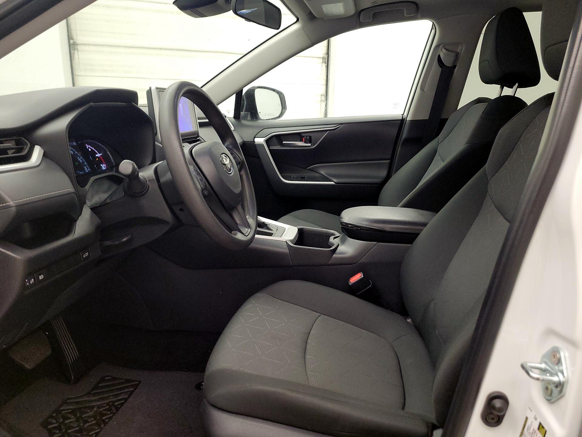 Thumbnail: 2024 Toyota RAV4 - 11