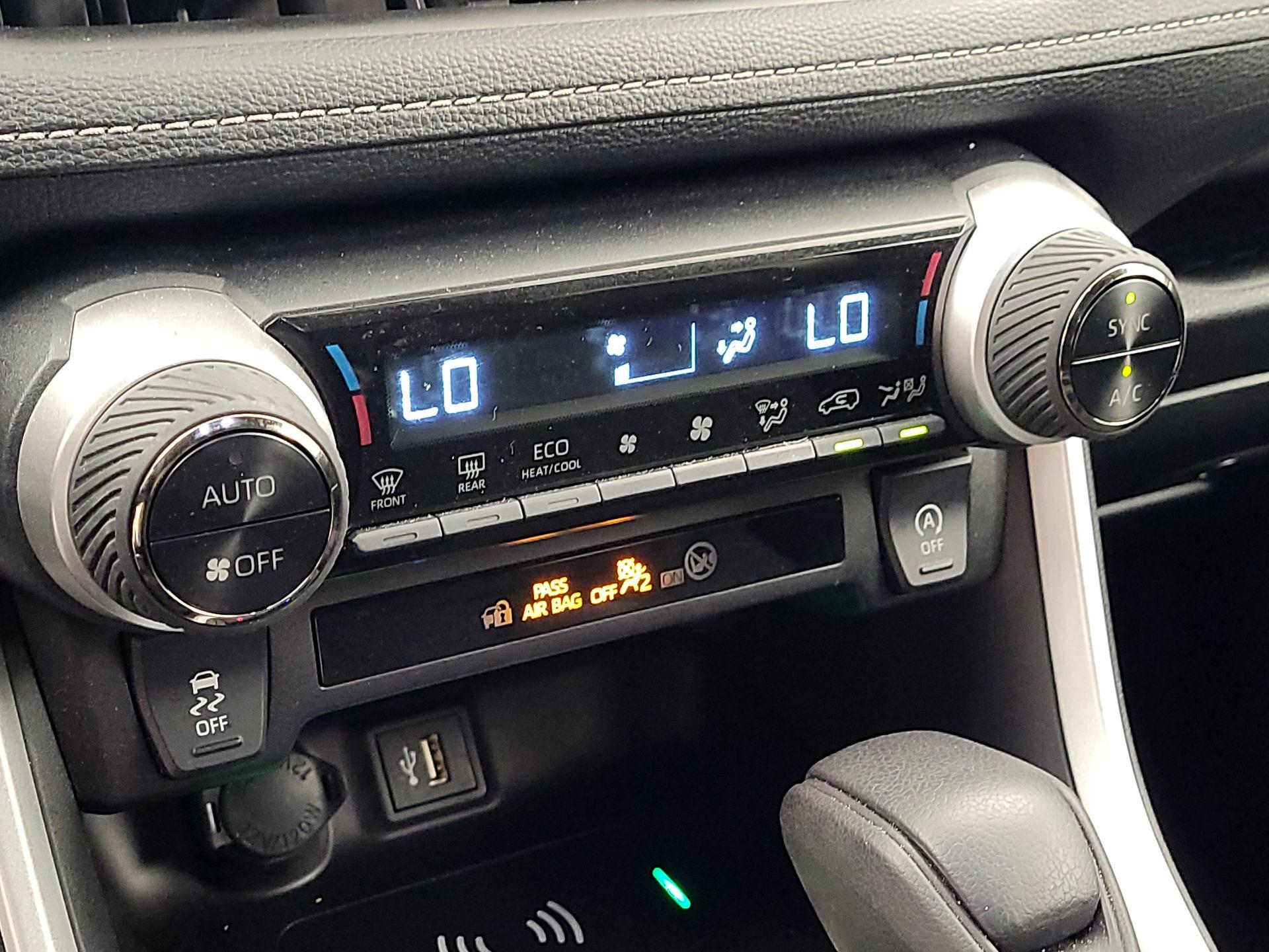 Thumbnail: 2024 Toyota RAV4 - 16