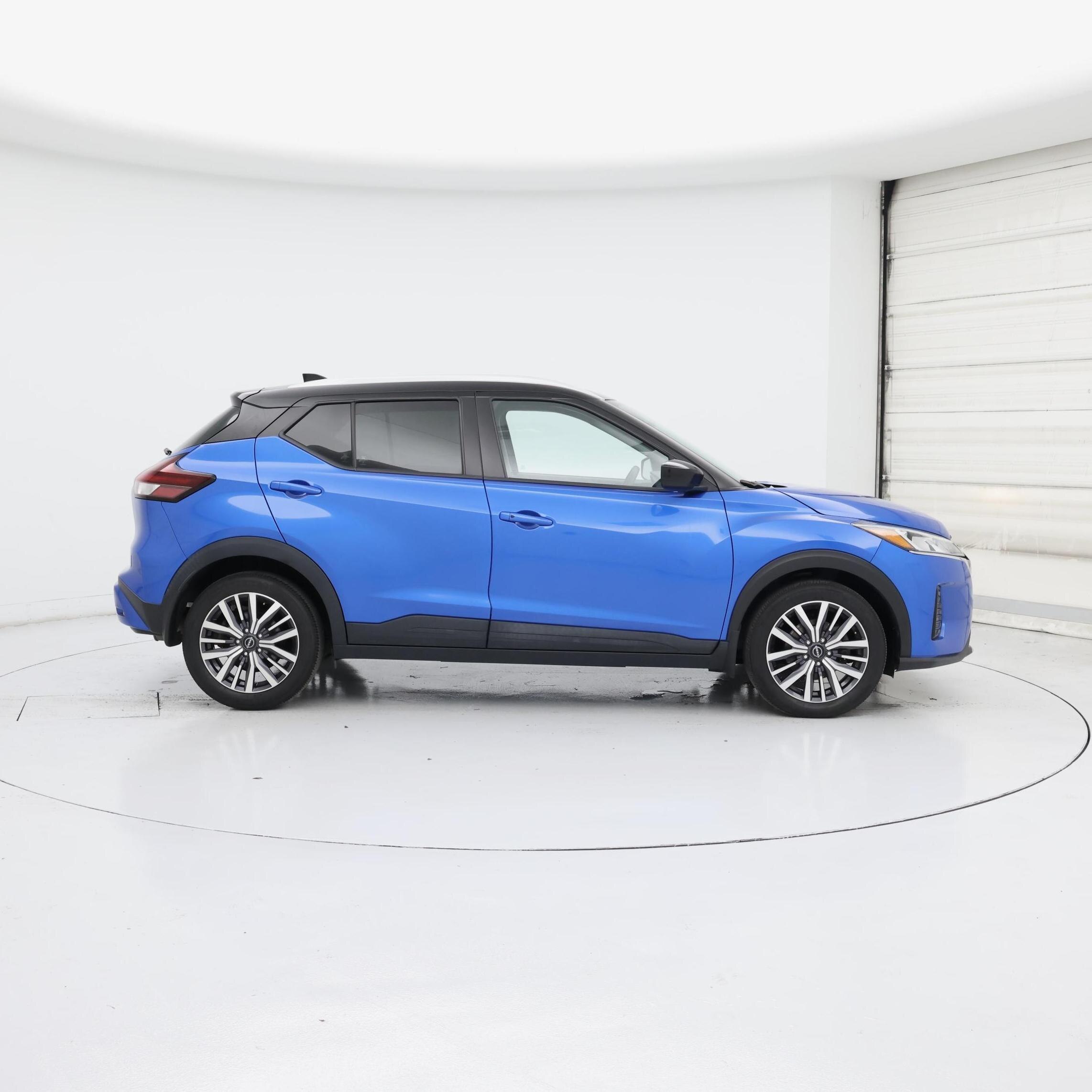 Thumbnail: 2023 Nissan Kicks - 7