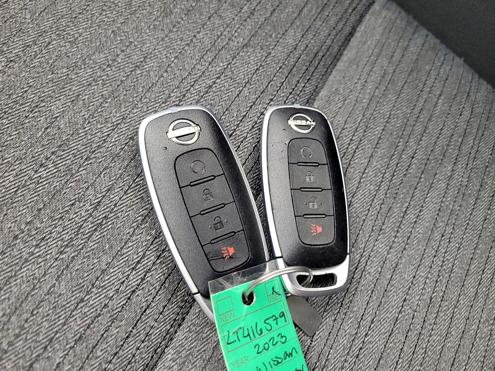 Thumbnail: 2023 Nissan Rogue - 18