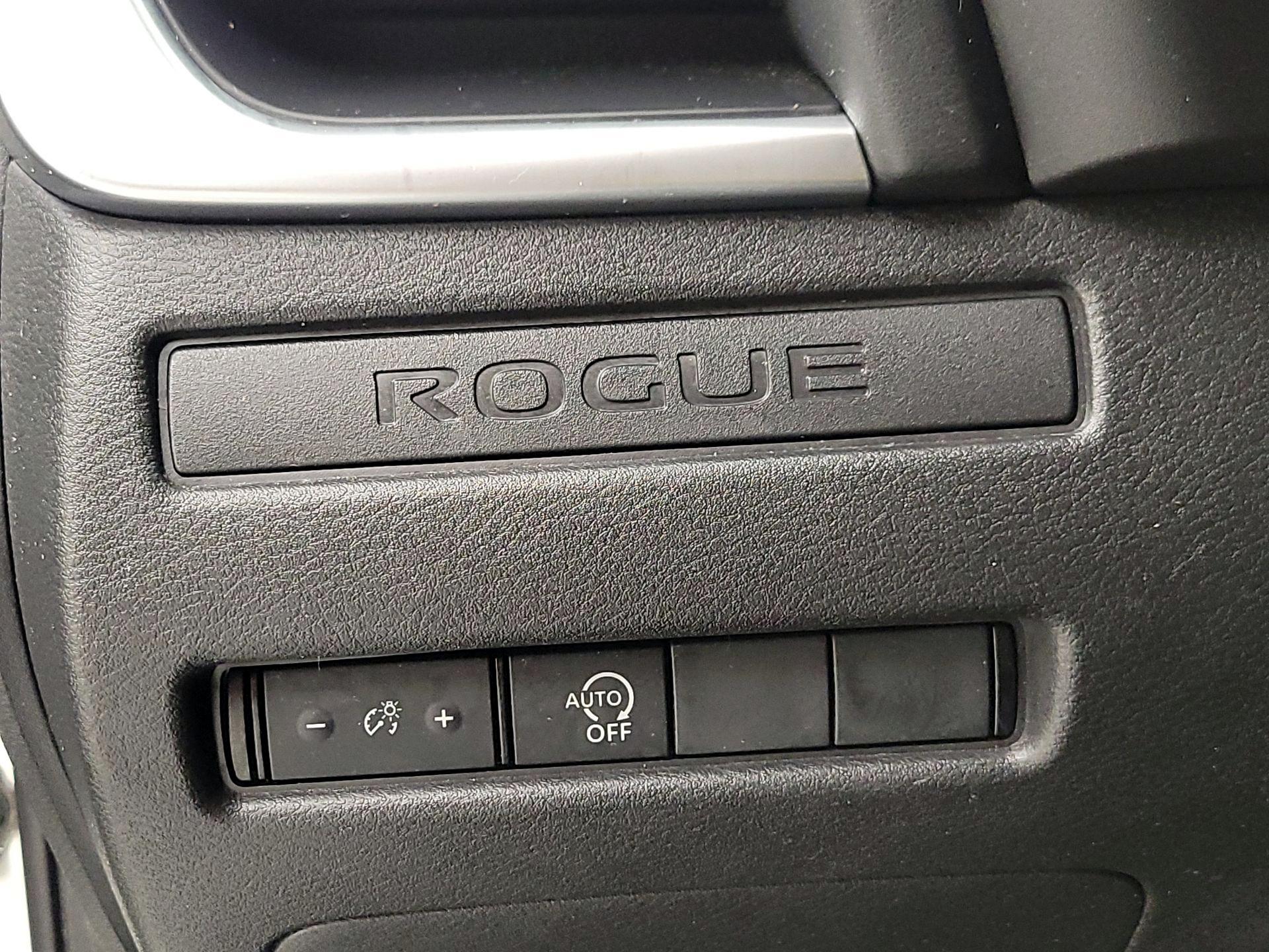 Thumbnail: 2023 Nissan Rogue - 13