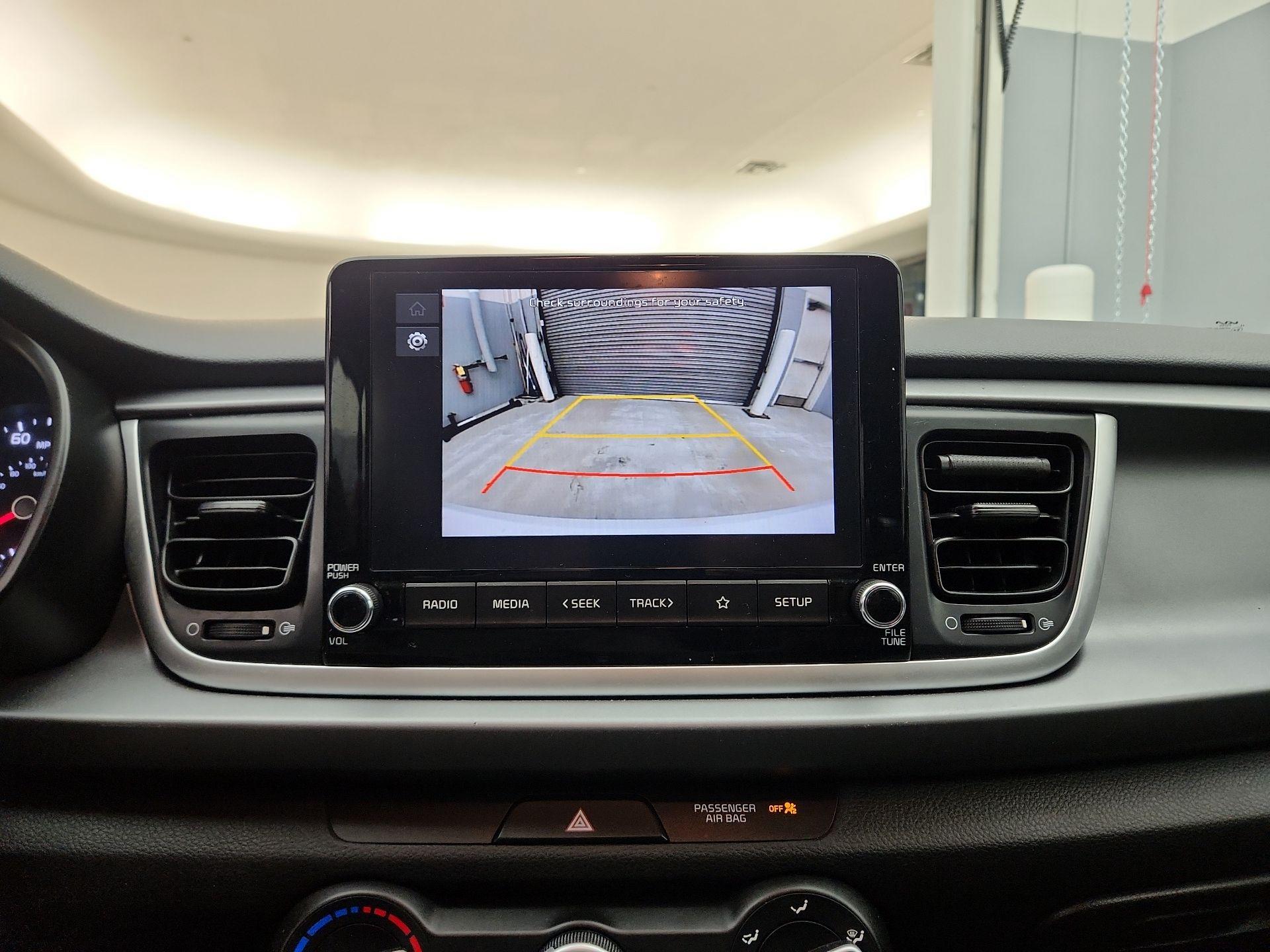 Thumbnail: 2023 Kia Rio - 14