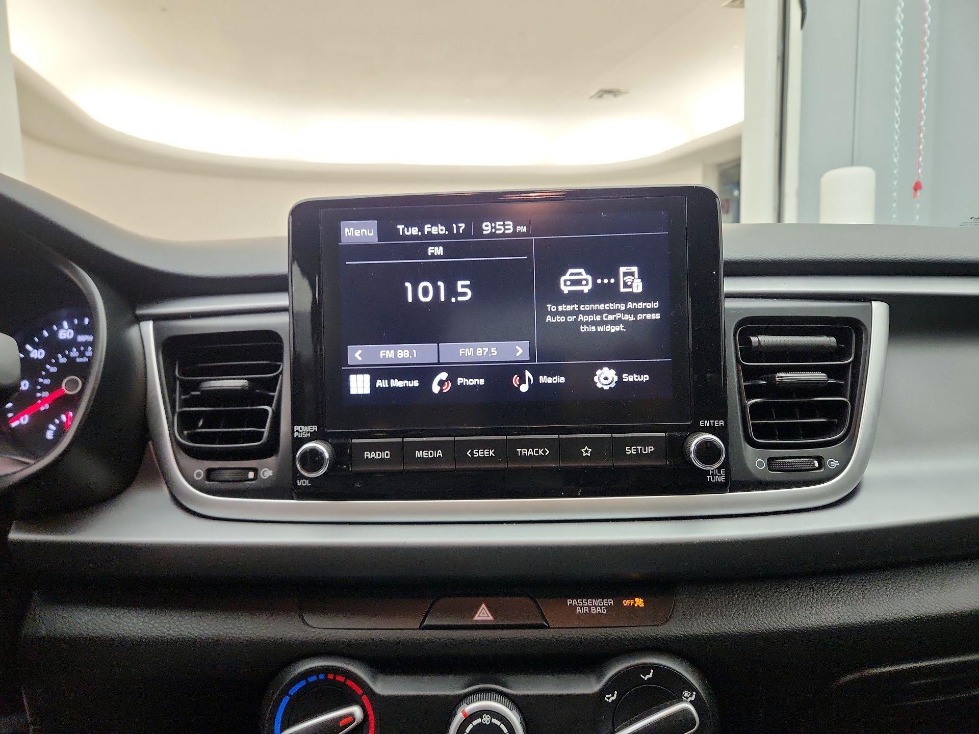 Thumbnail: 2023 Kia Rio - 15