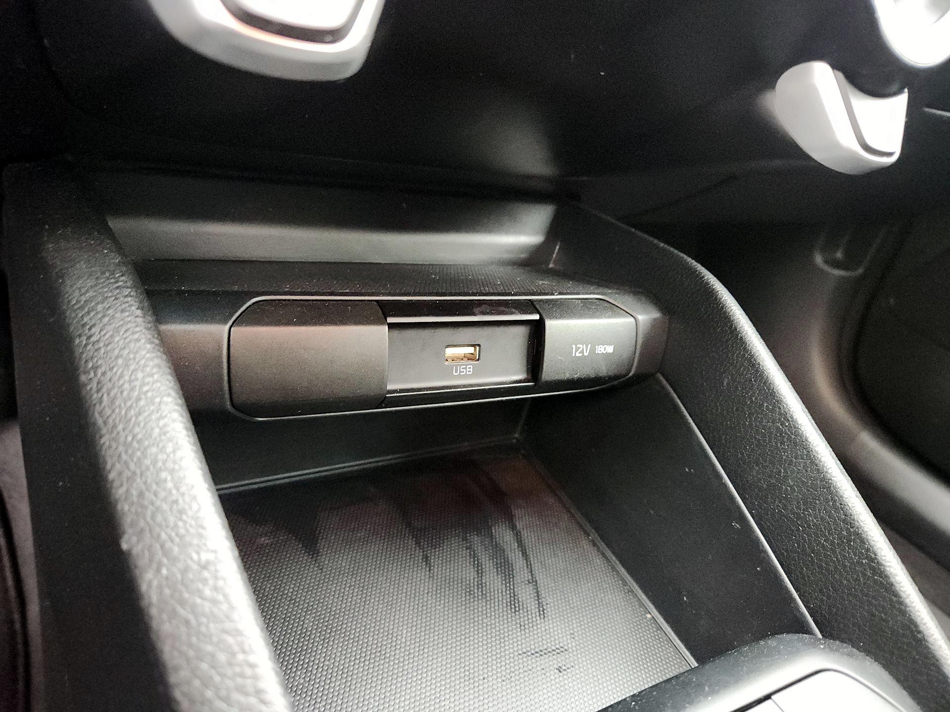 Thumbnail: 2023 Kia Rio - 18