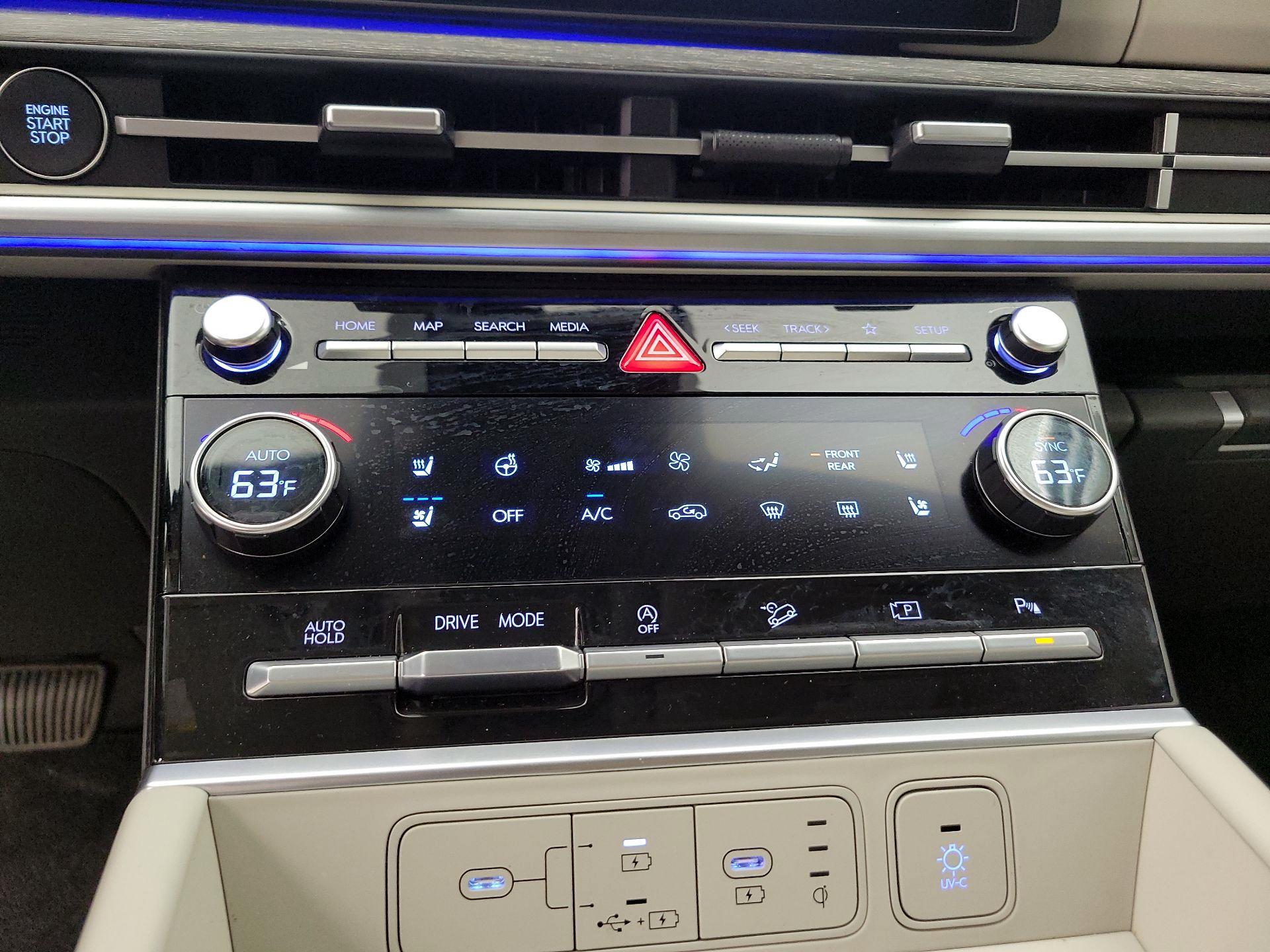 Thumbnail: 2024 Hyundai Santa Fe - 17