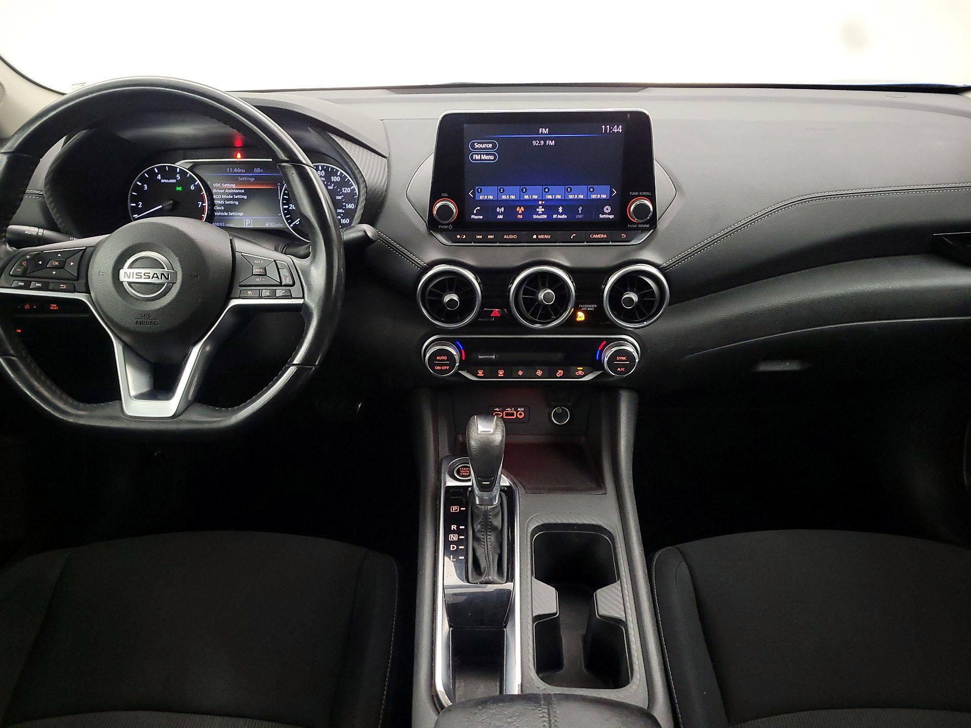 Thumbnail: 2020 Nissan Sentra - 9