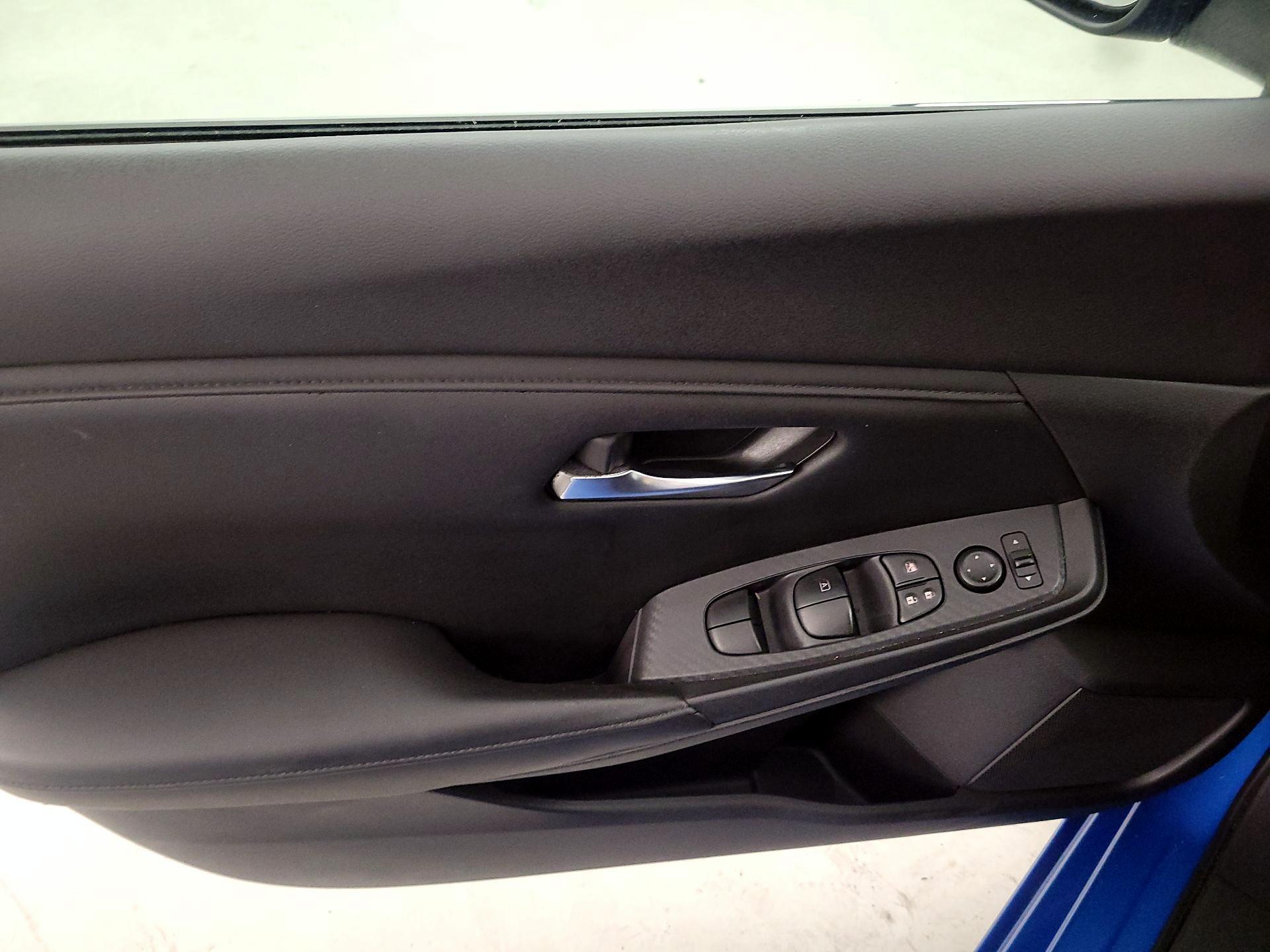 Thumbnail: 2020 Nissan Sentra - 12