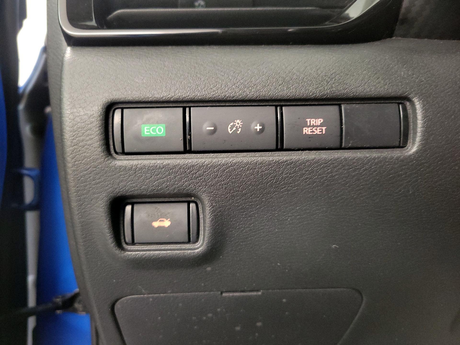 Thumbnail: 2020 Nissan Sentra - 13