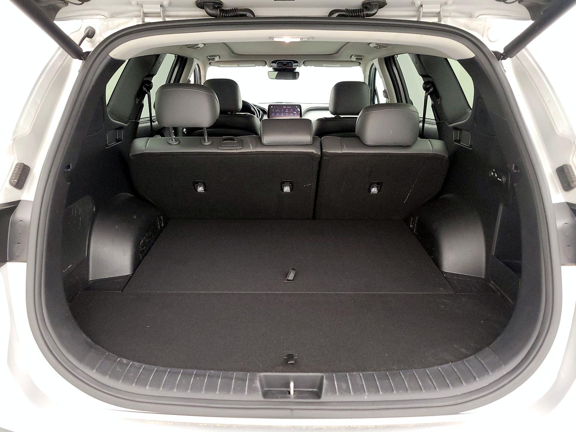 Thumbnail: 2023 Hyundai Santa Fe - 20