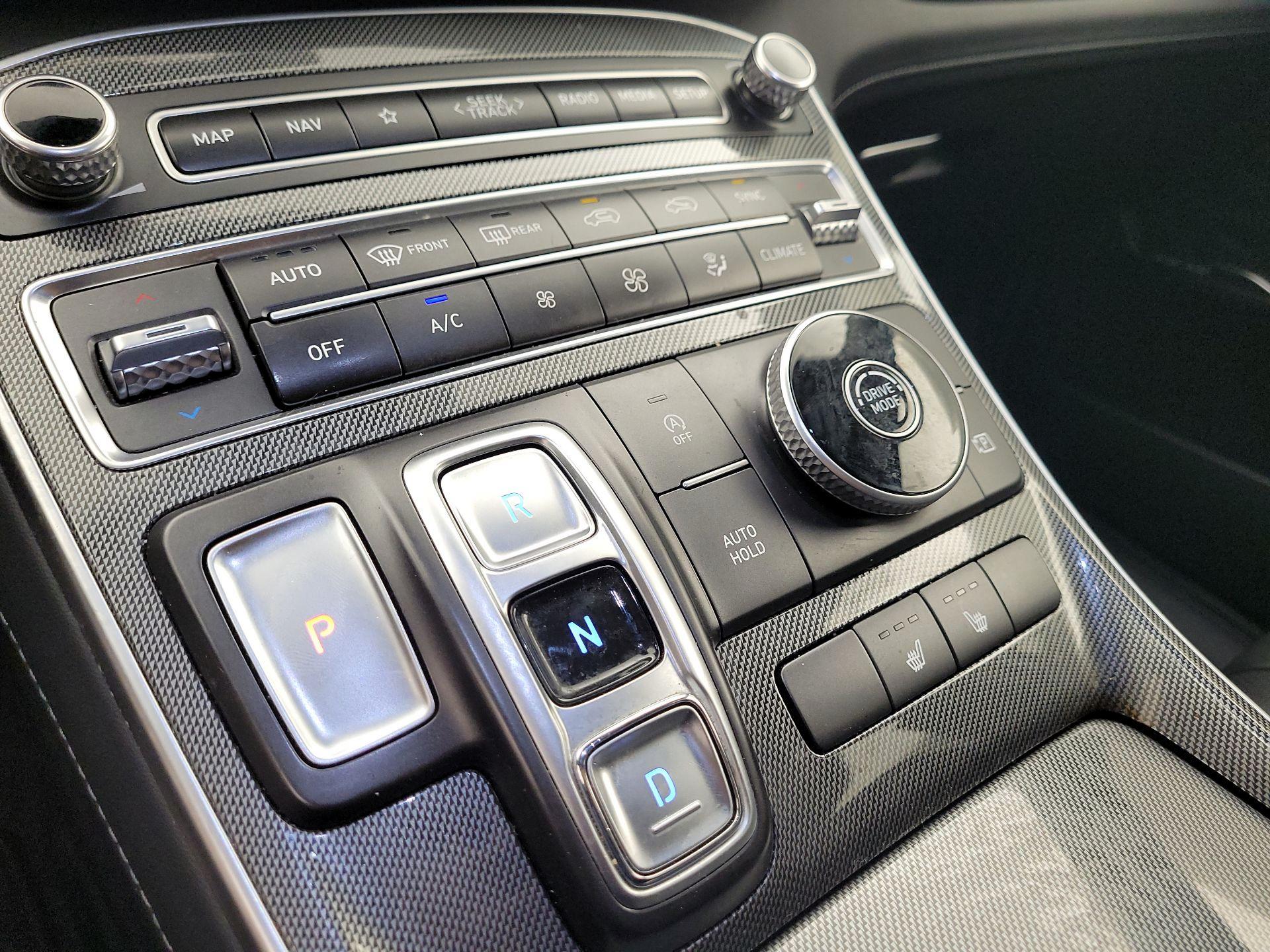 Thumbnail: 2023 Hyundai Santa Fe - 15