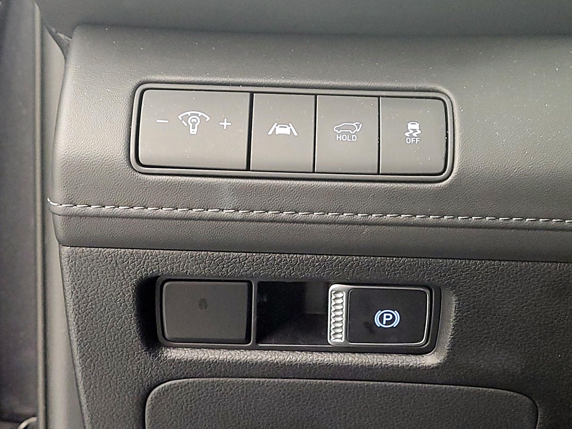 Thumbnail: 2023 Hyundai Santa Fe - 13