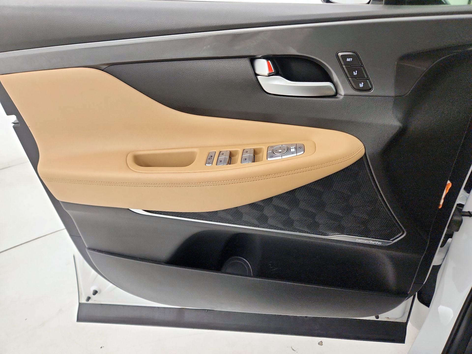 Thumbnail: 2023 Hyundai Santa Fe - 12