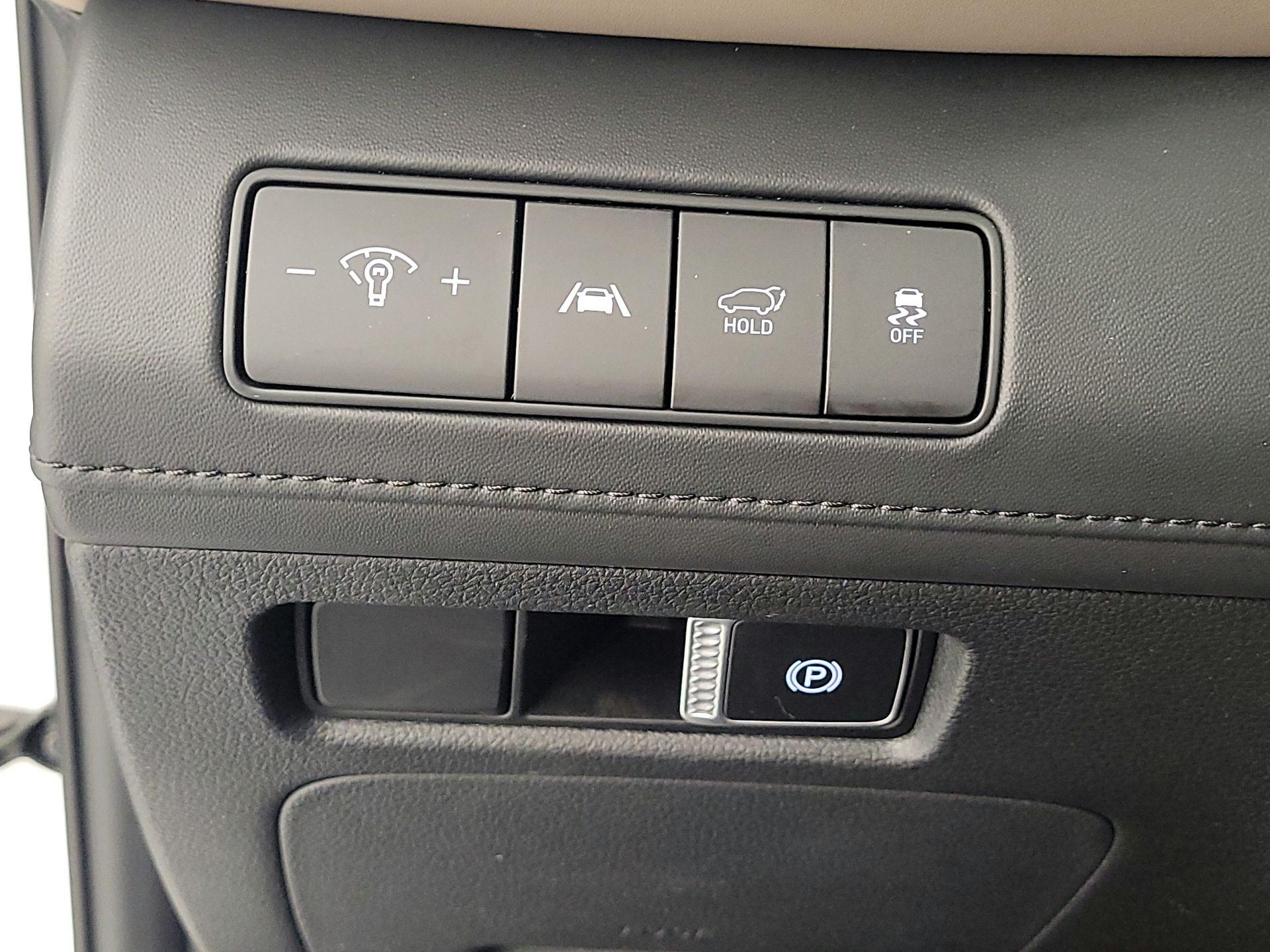 Thumbnail: 2023 Hyundai Santa Fe - 13