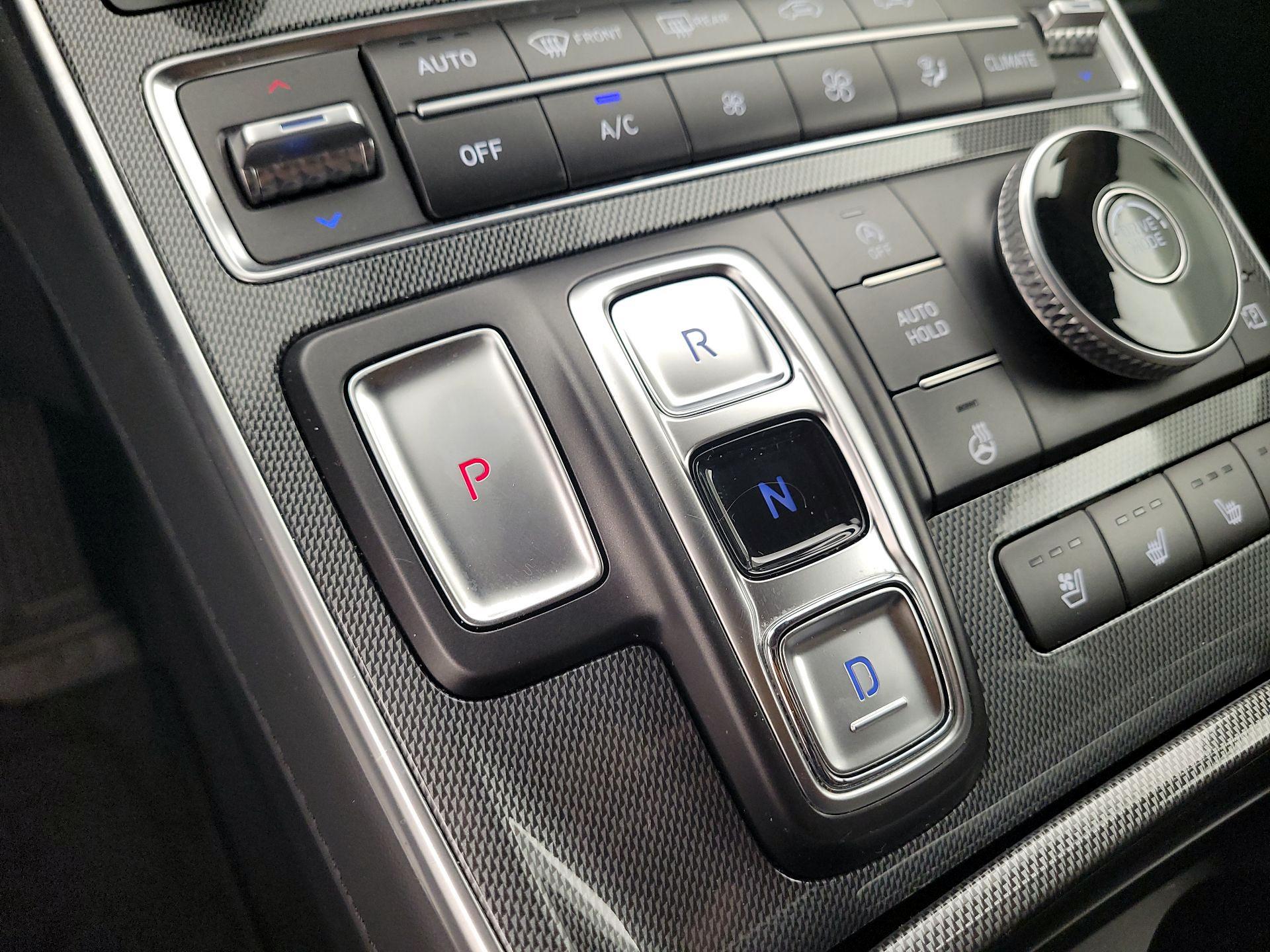 Thumbnail: 2023 Hyundai Santa Fe - 17