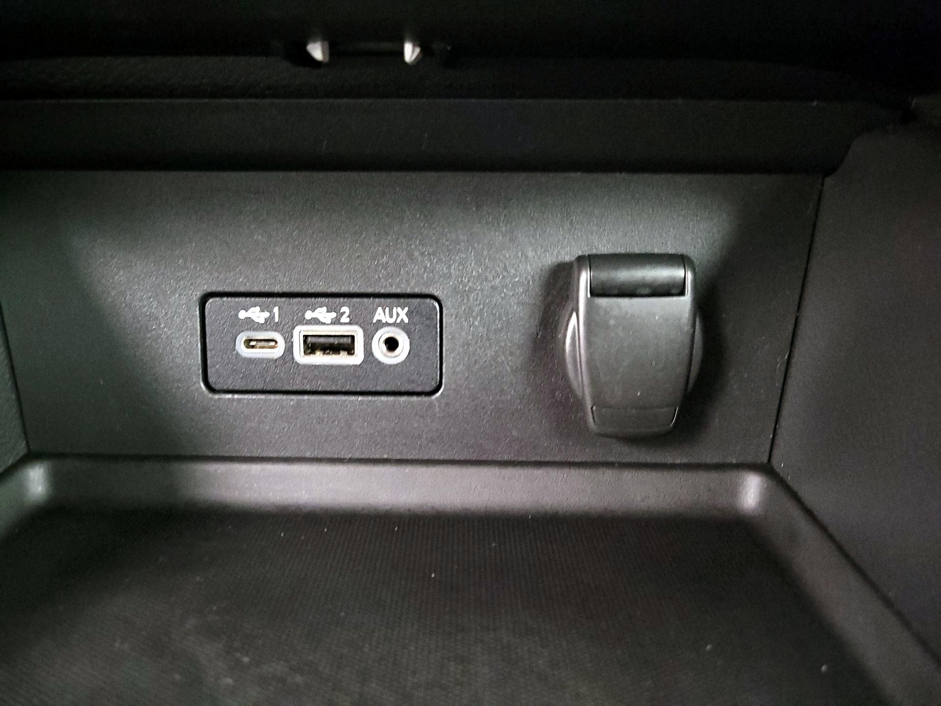 Thumbnail: 2023 Nissan Sentra - 18