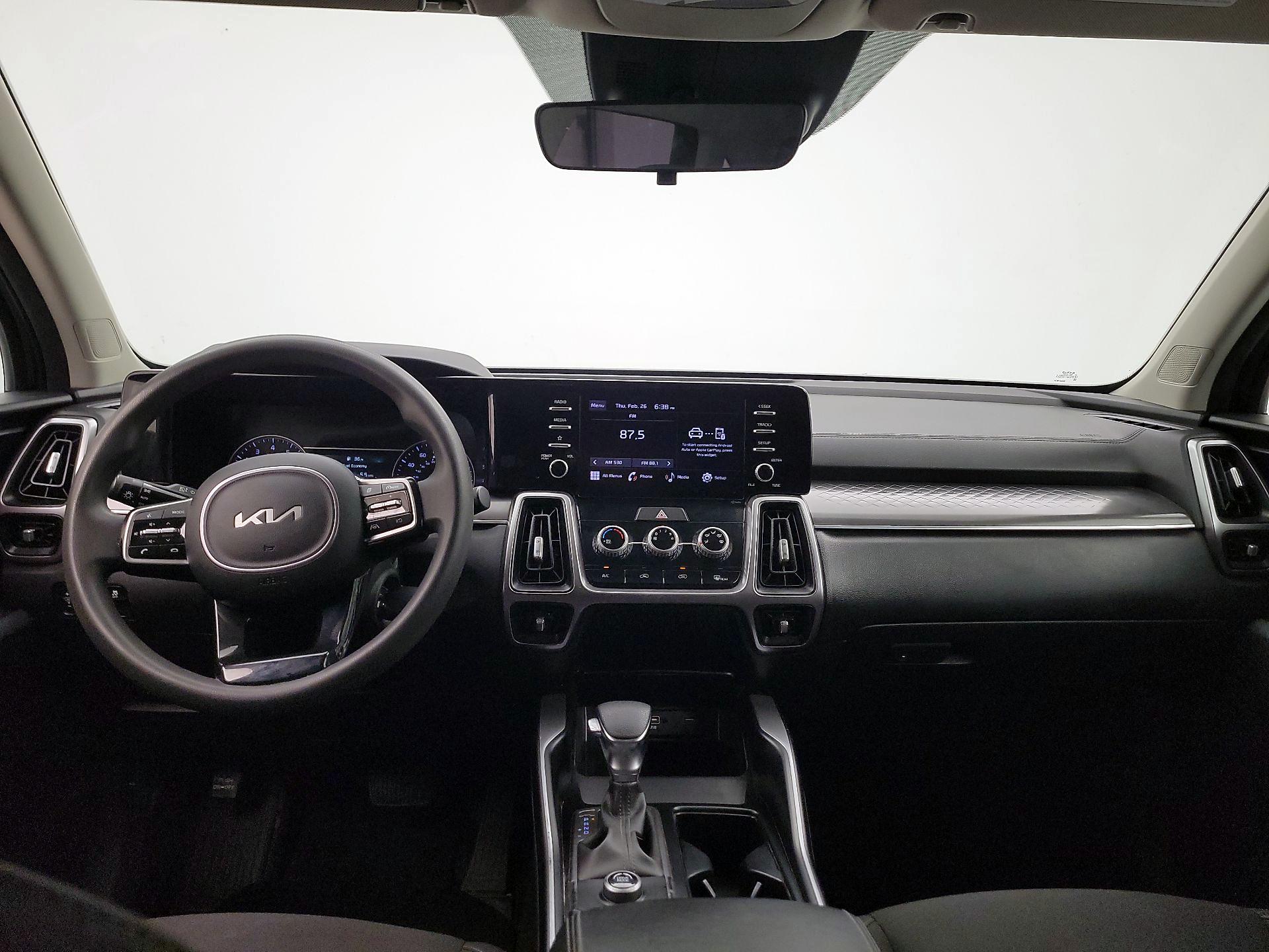 Thumbnail: 2023 Kia Sorento - 9