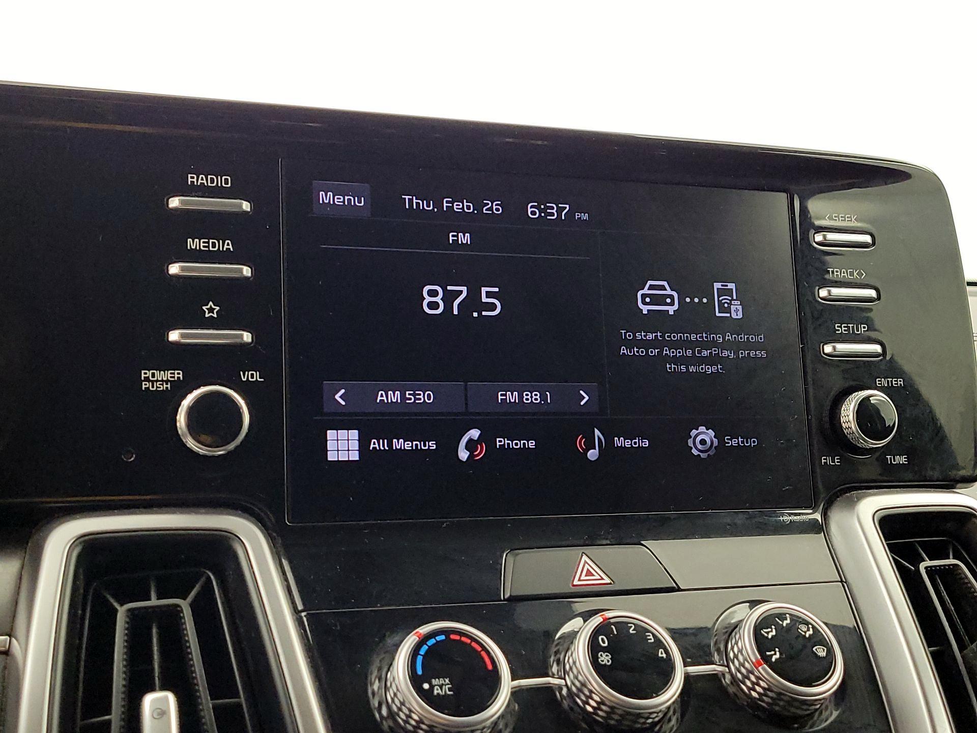 Thumbnail: 2023 Kia Sorento - 15