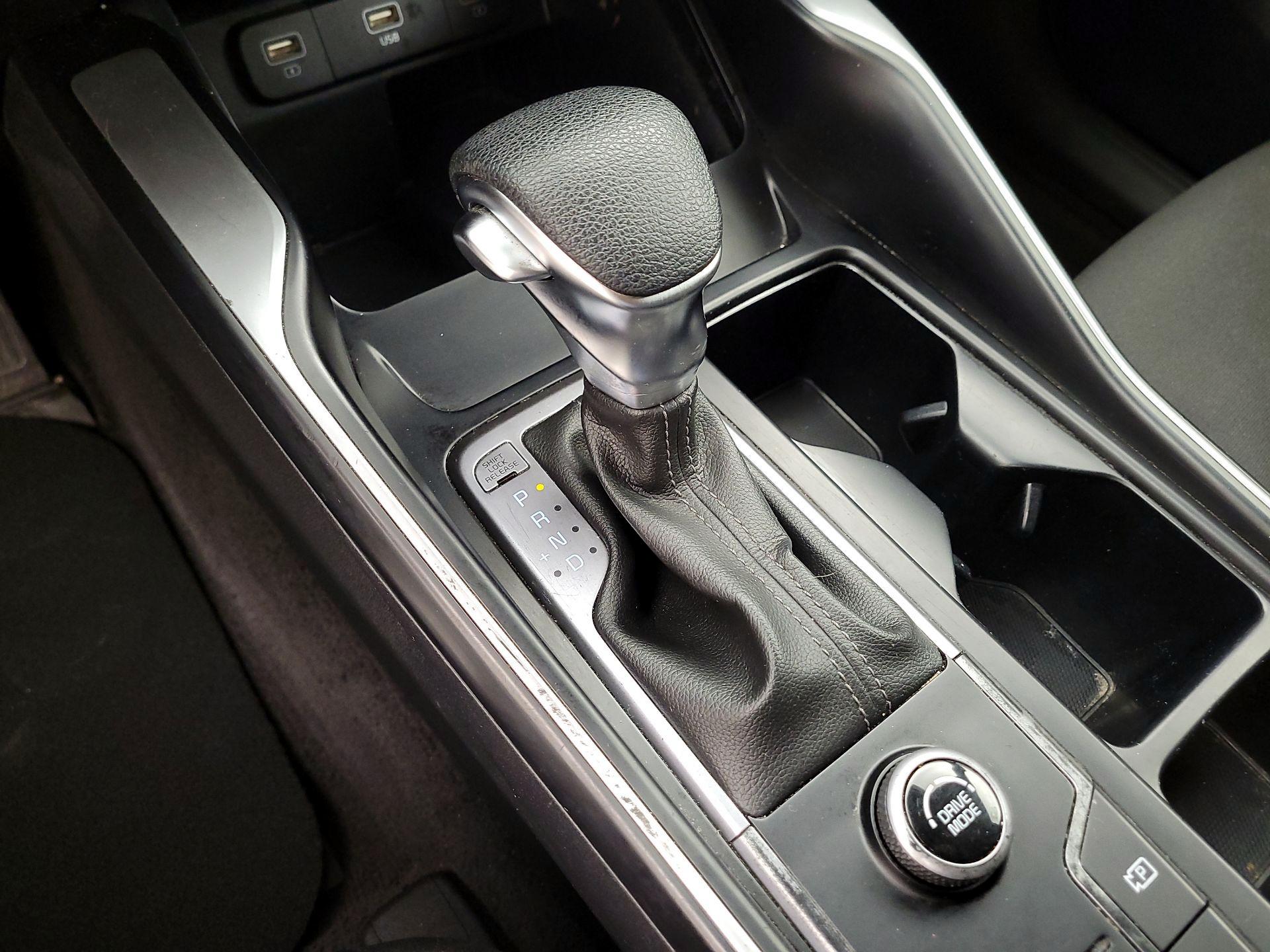 Thumbnail: 2023 Kia Sorento - 17