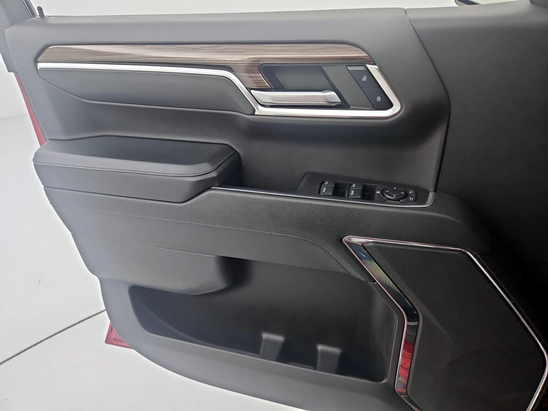 Thumbnail: 2023 Chevrolet Silverado 1500 - 12