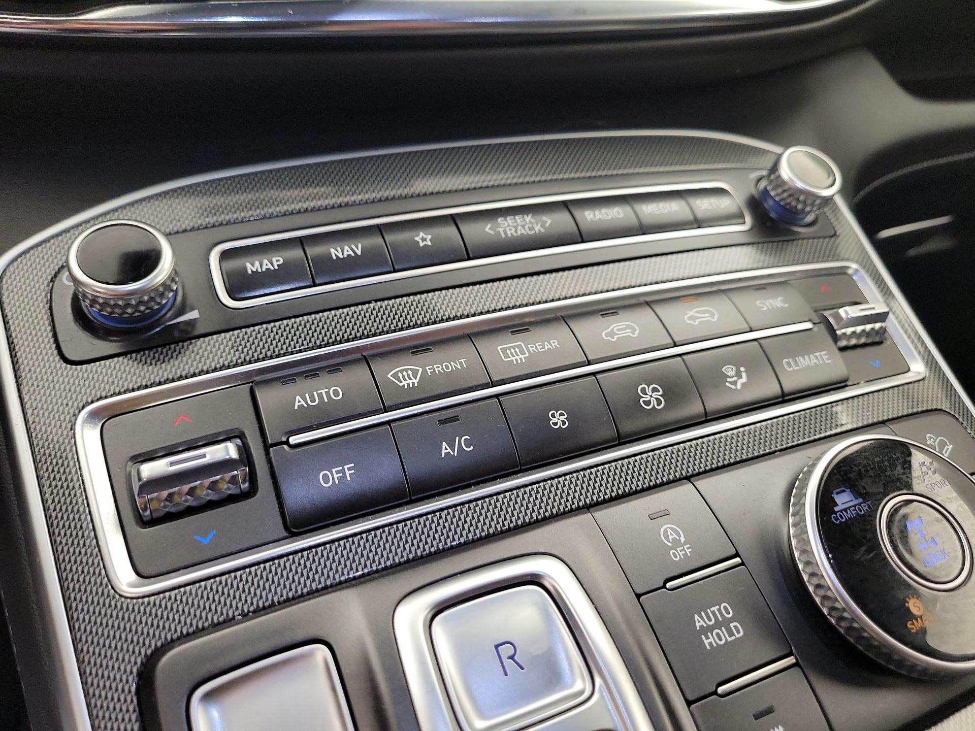 Thumbnail: 2023 Hyundai Santa Fe - 16