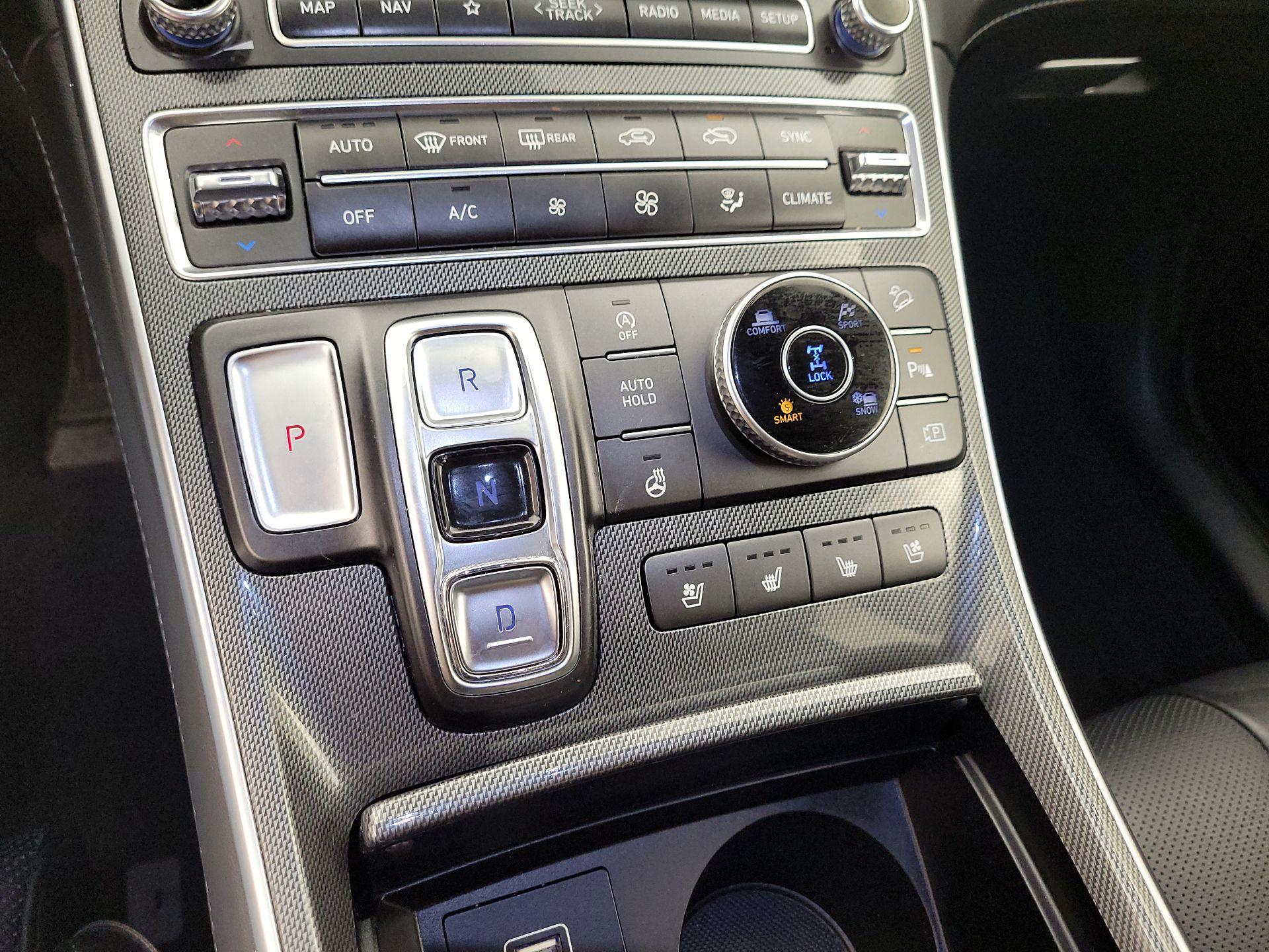 Thumbnail: 2023 Hyundai Santa Fe - 17