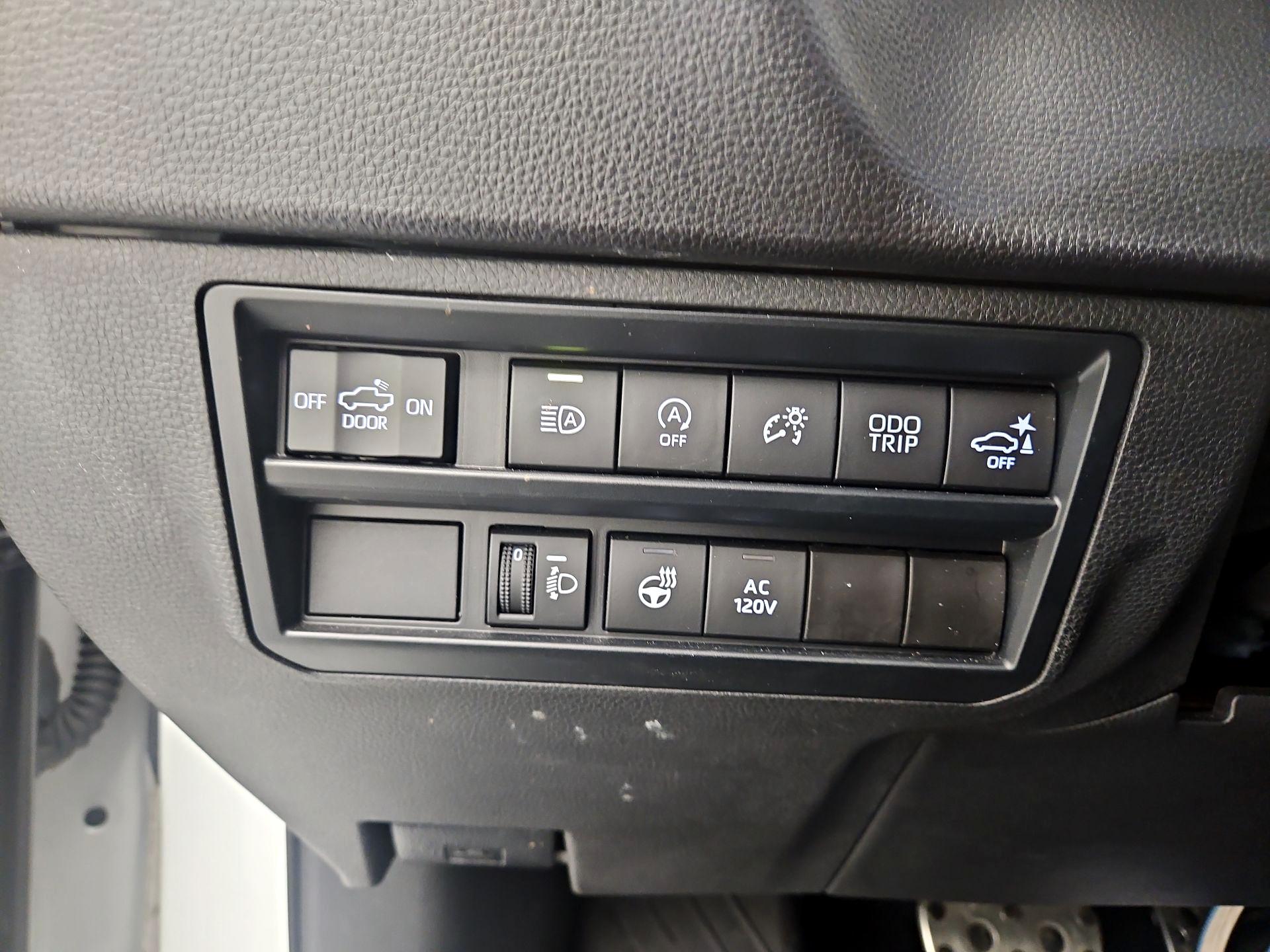 Thumbnail: 2023 Toyota Tundra - 13