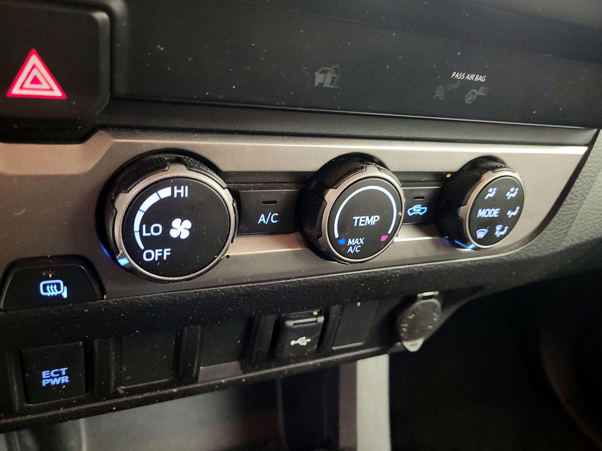 Thumbnail: 2022 Toyota Tacoma - 16