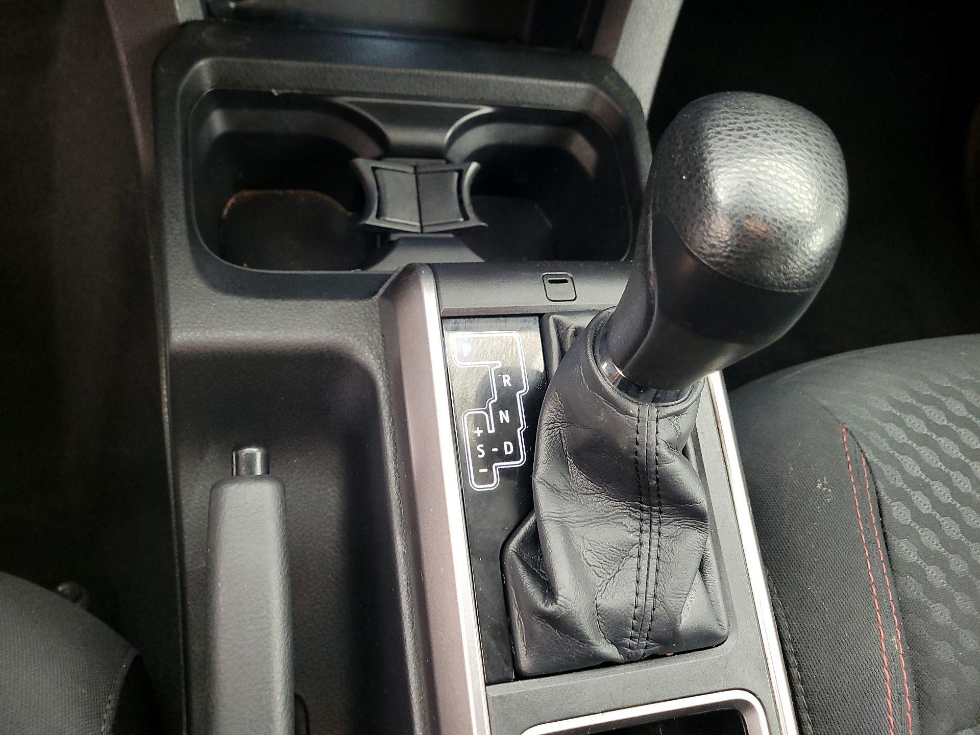 Thumbnail: 2022 Toyota Tacoma - 17