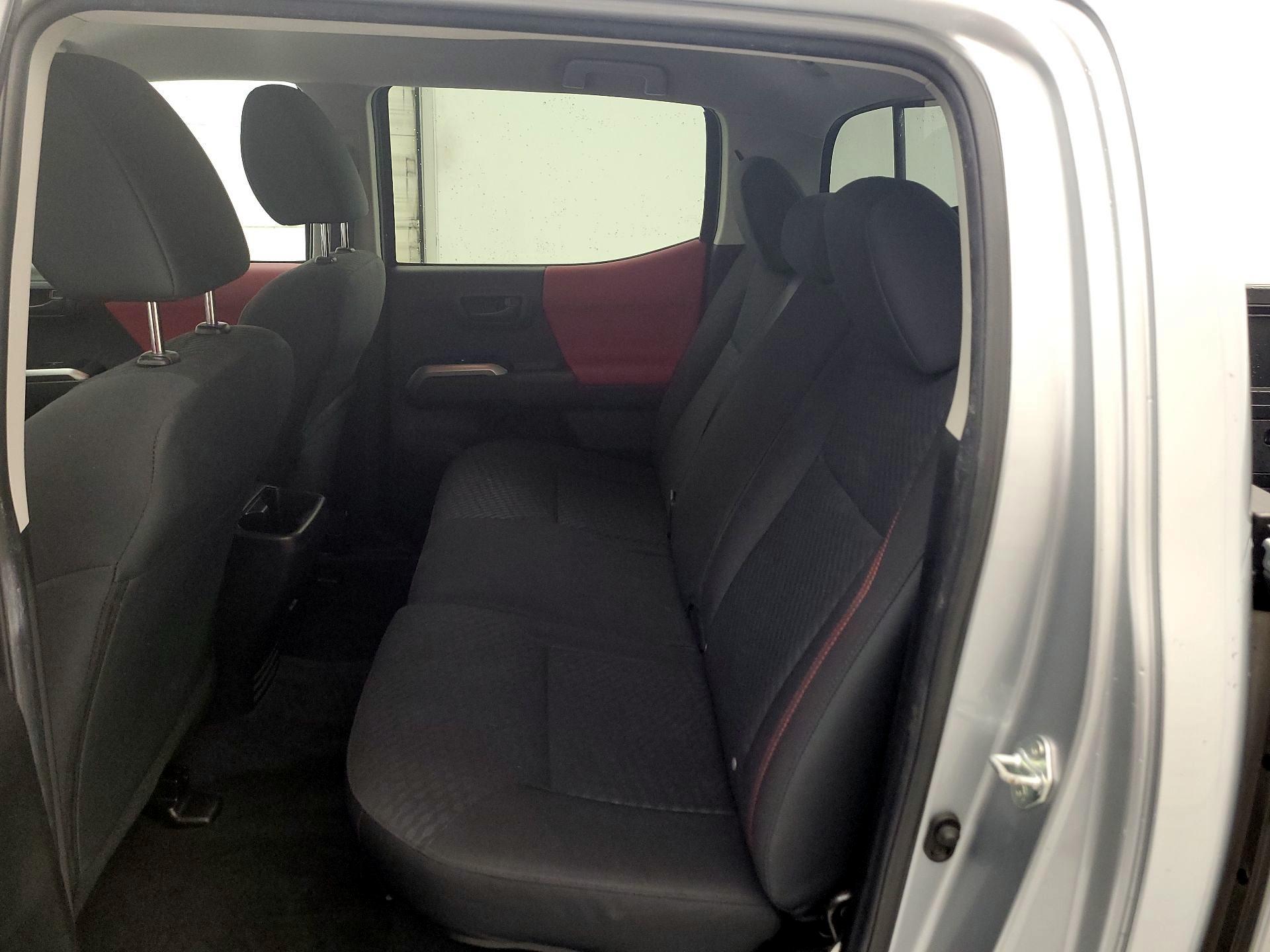 Thumbnail: 2022 Toyota Tacoma - 19